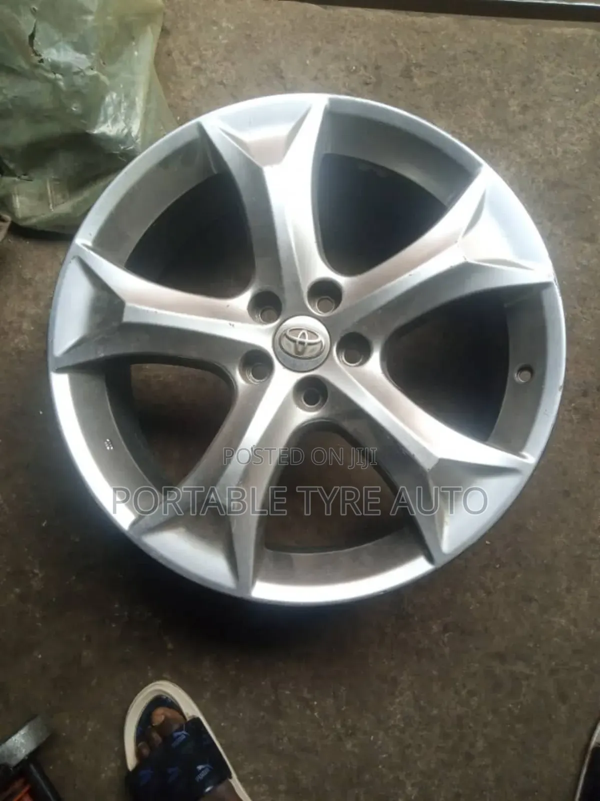 High Quality Car Wheel and Tyres