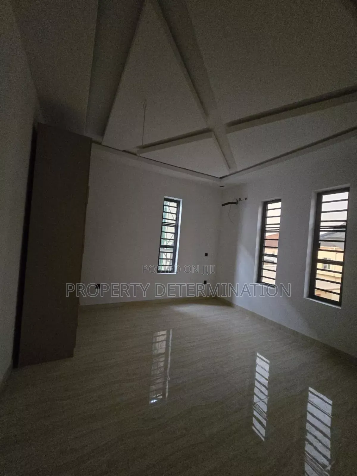 5bdrm Duplex in Omole Phase 2 for rent