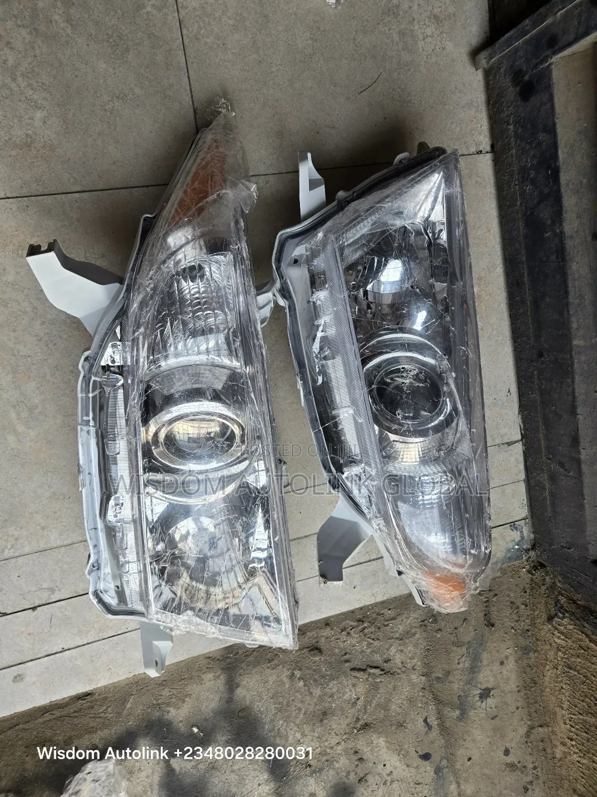 Headlights For Toyota Highlander 2011-2013 Direct Available