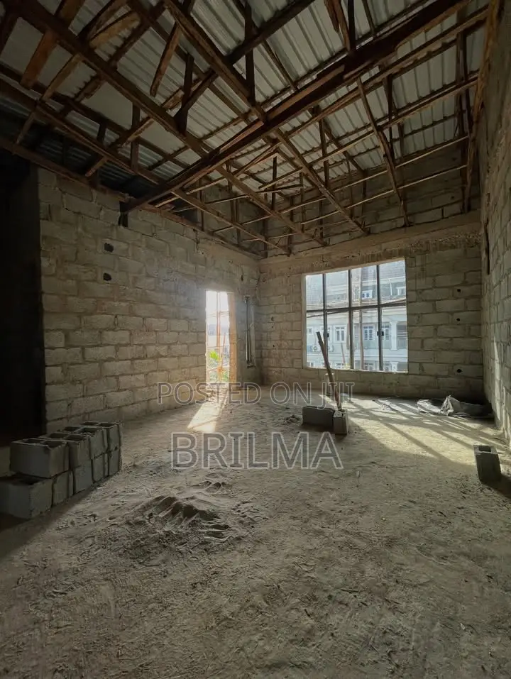 4bdrm Duplex in Jahi for sale