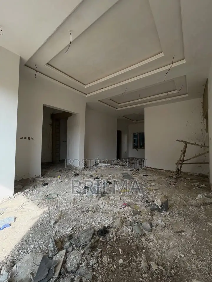 3bdrm Block of Flats in Jahi for sale