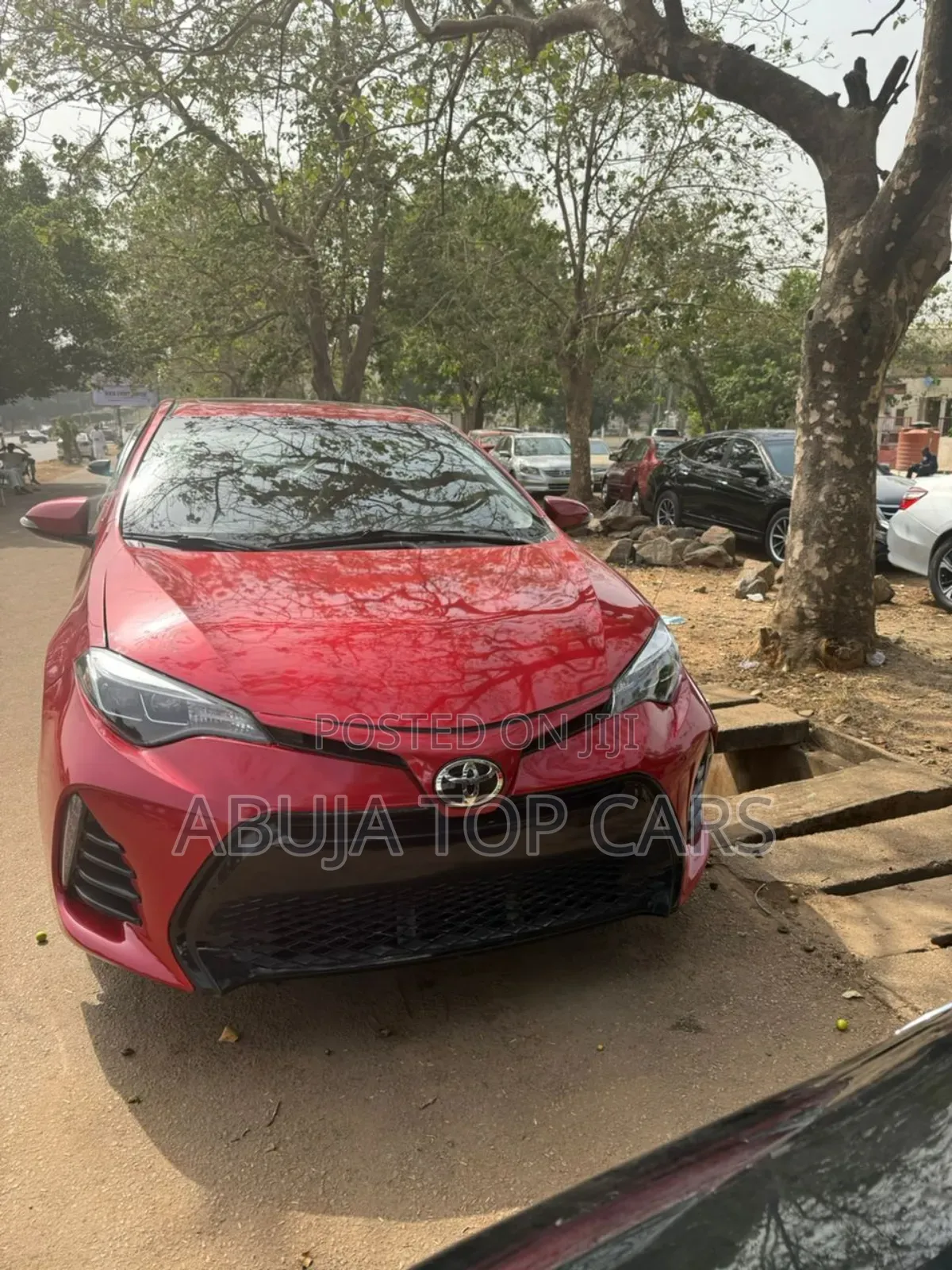 Toyota Corolla SE 4dr Sedan (1.8L 4cyl CVT) 2017 Red