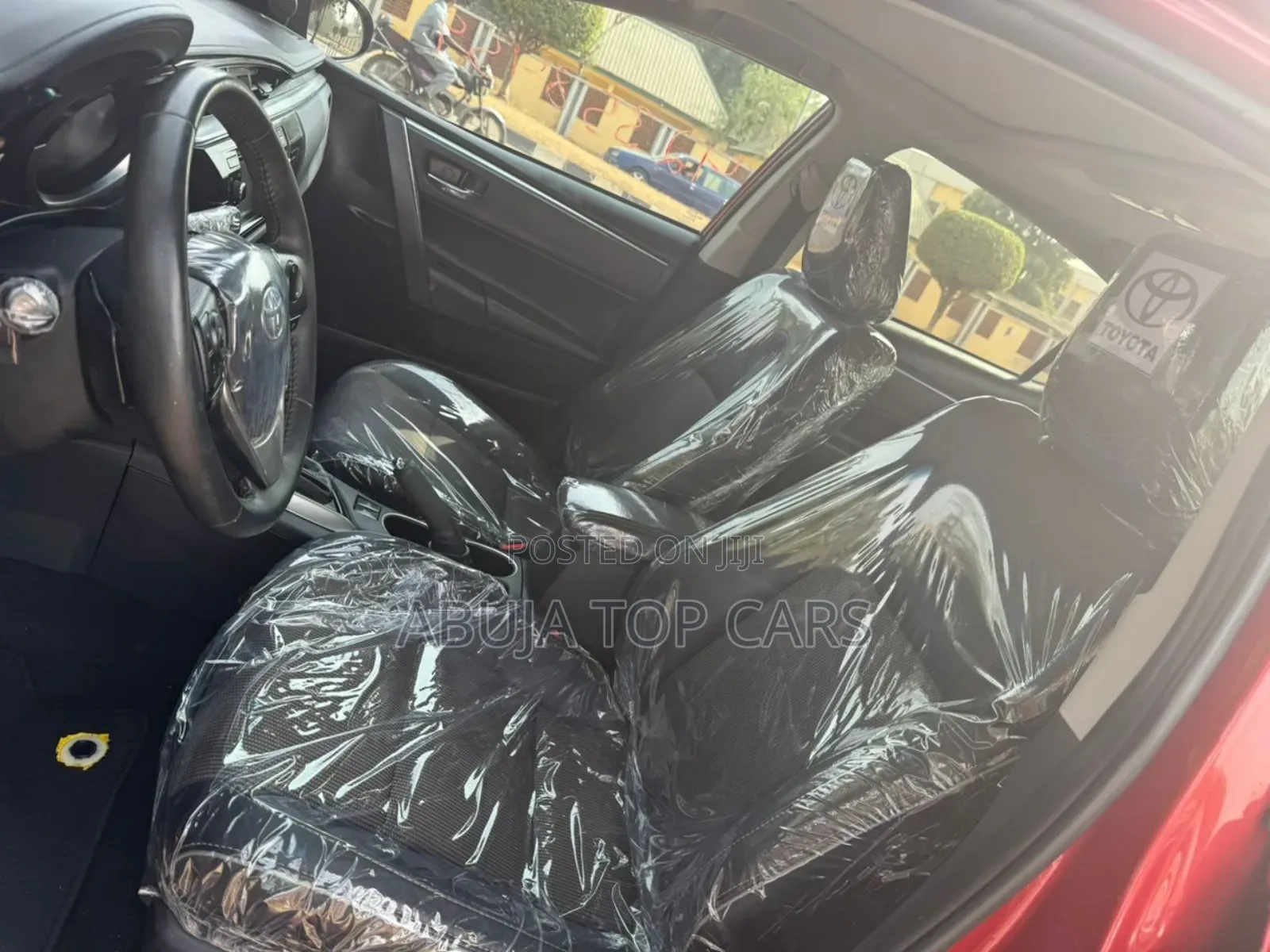 Toyota Corolla SE 4dr Sedan (1.8L 4cyl CVT) 2017 Red