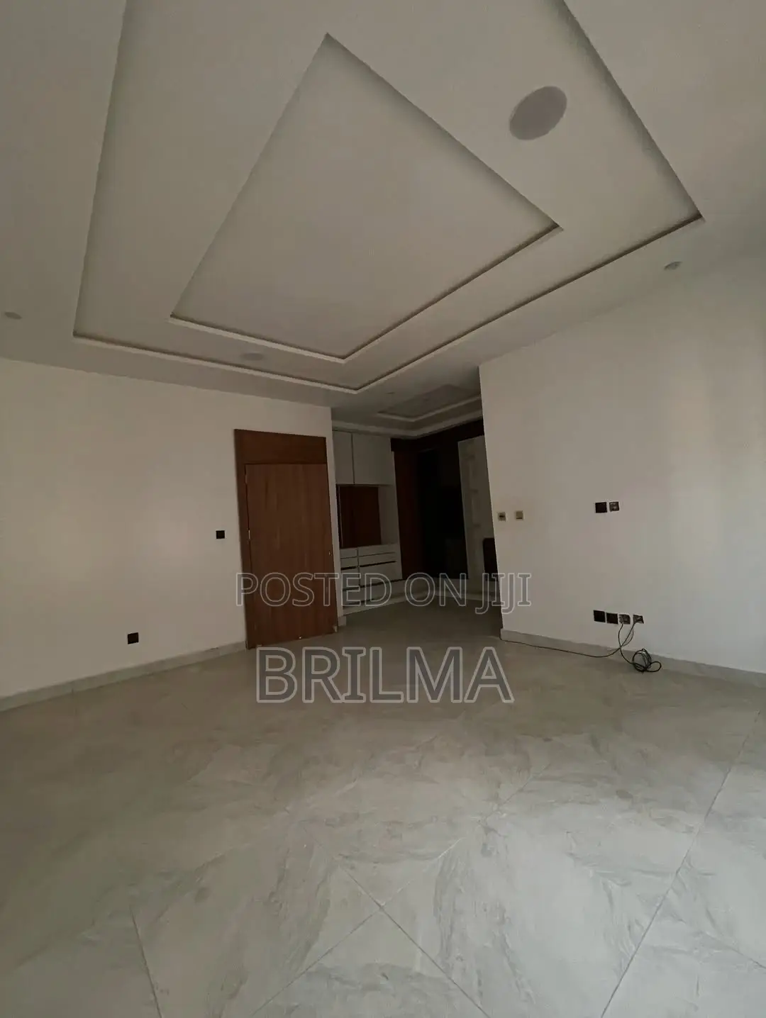 4bdrm Duplex in Jahi for sale