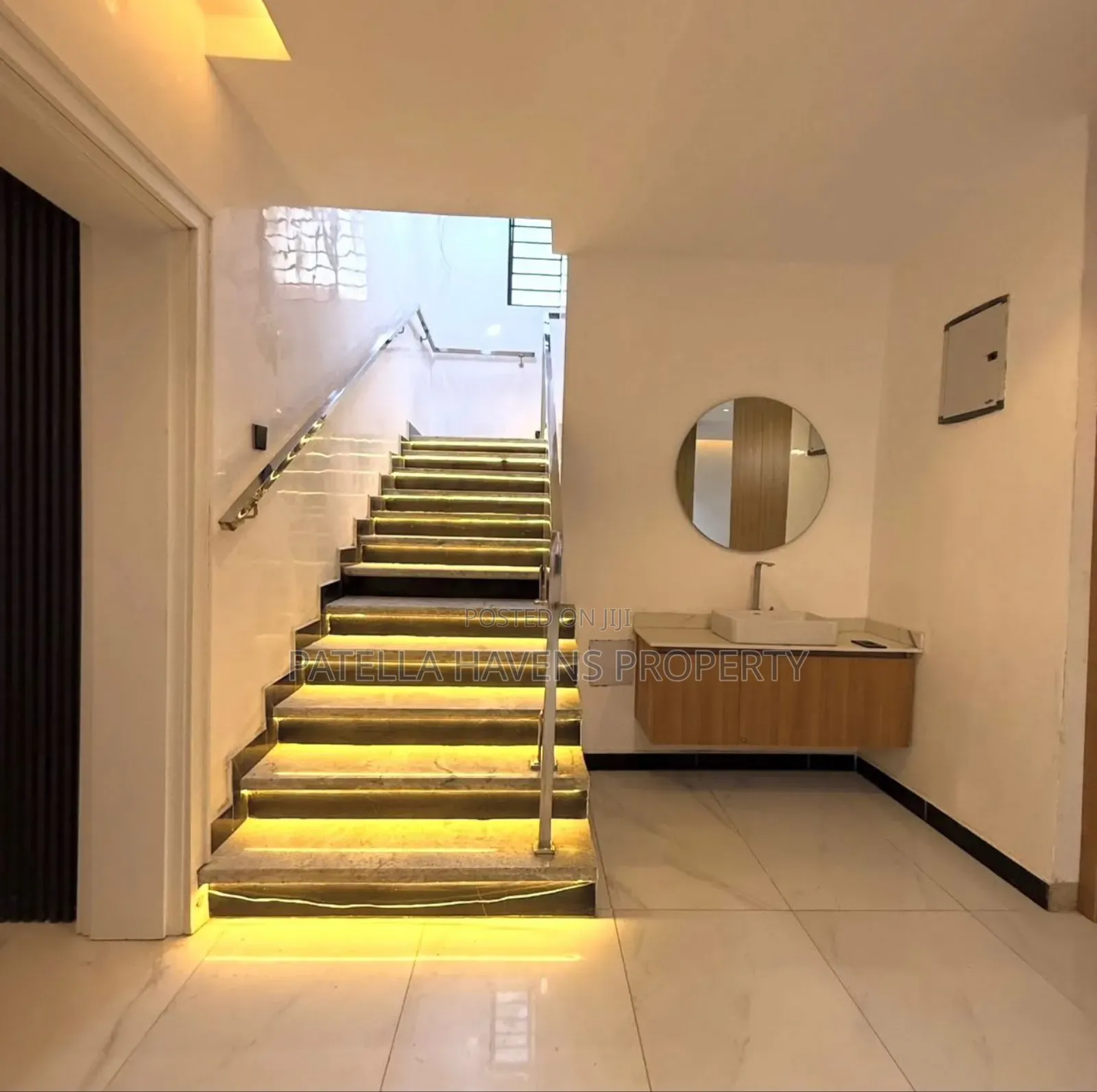 6bdrm Duplex in Guzape District for sale