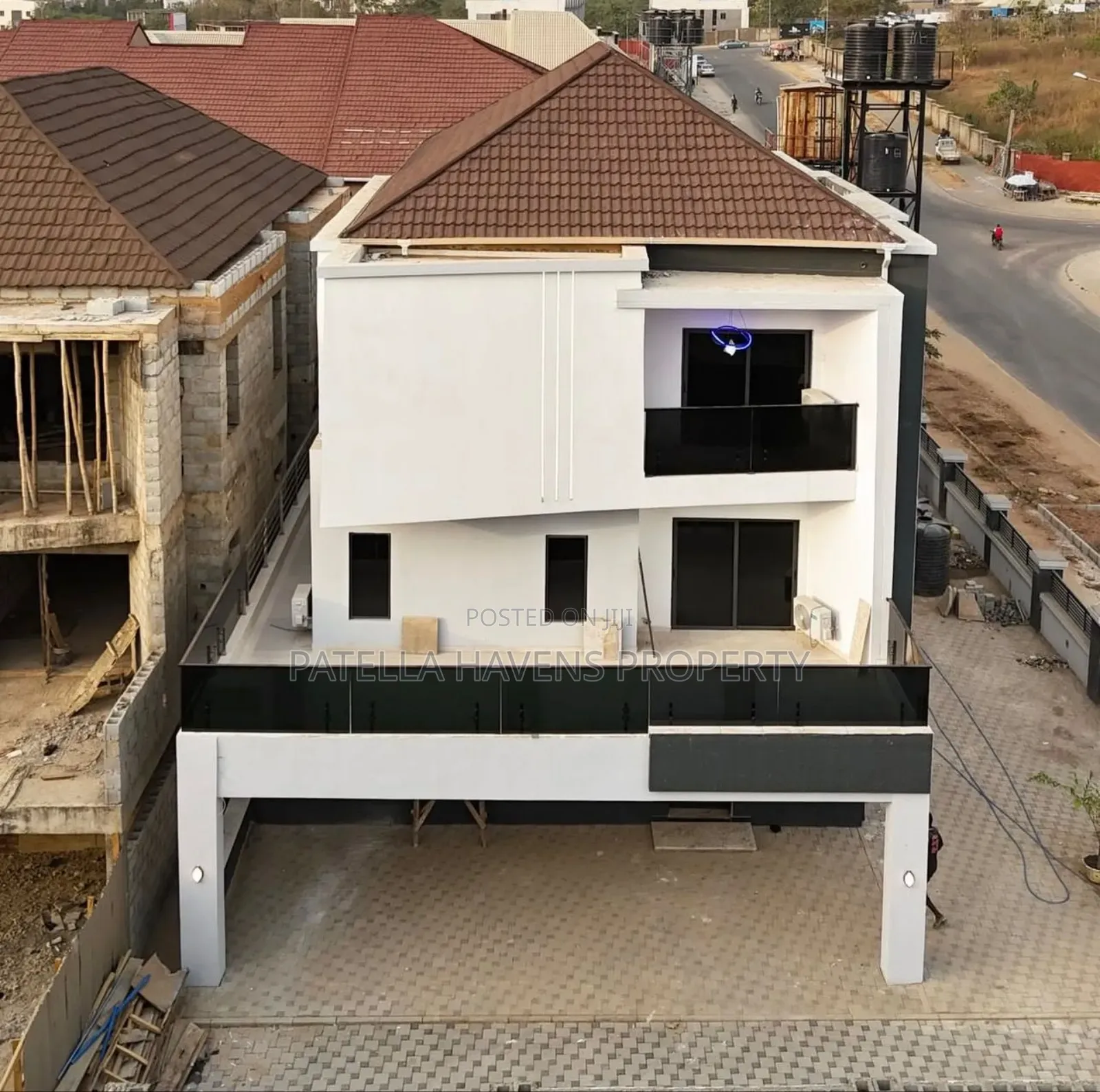 6bdrm Duplex in Guzape District for sale