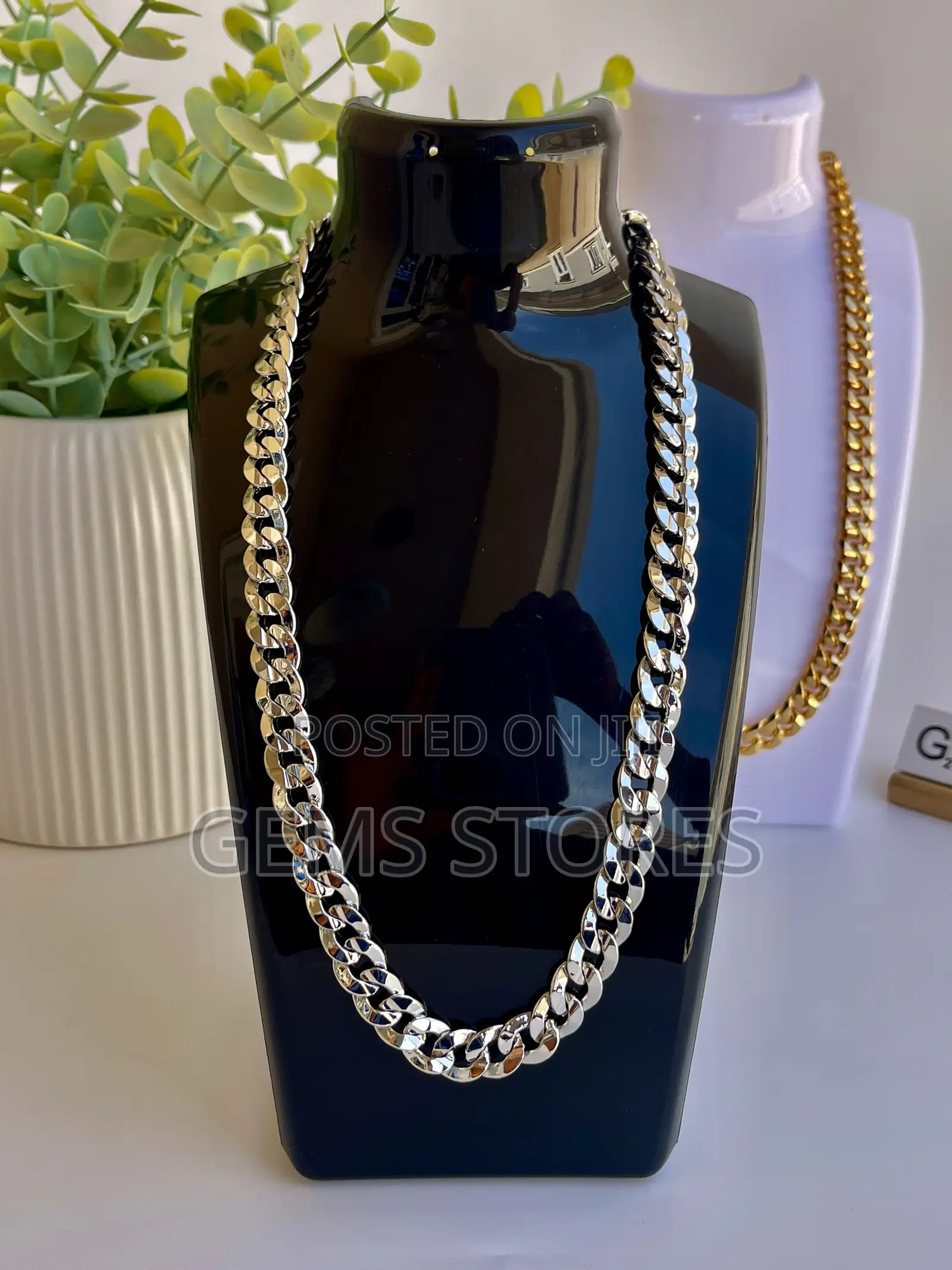 The Lucky Charm Unisex Chain