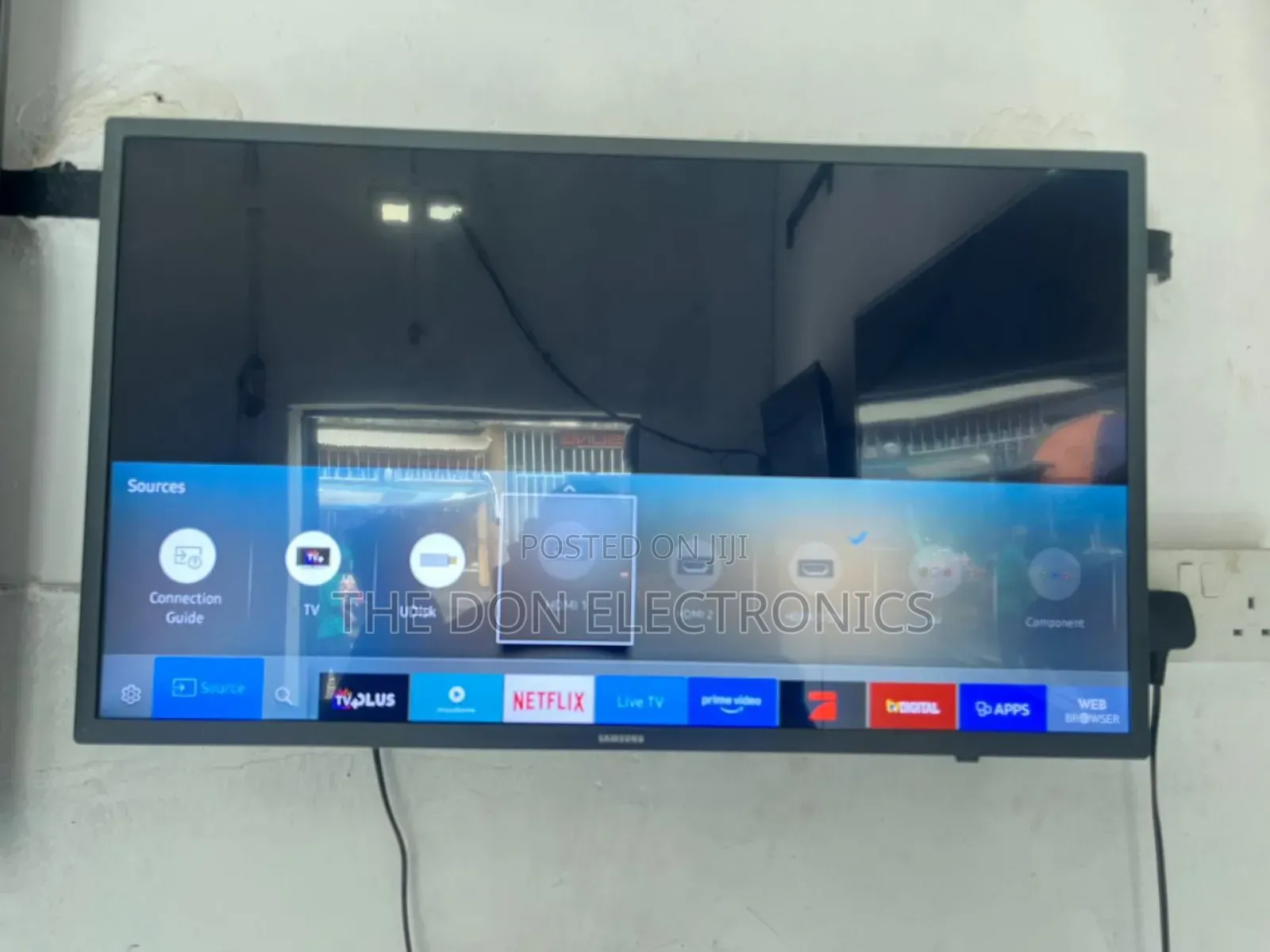 32 Inch Samsung Full Smart Tv With Free Netflix