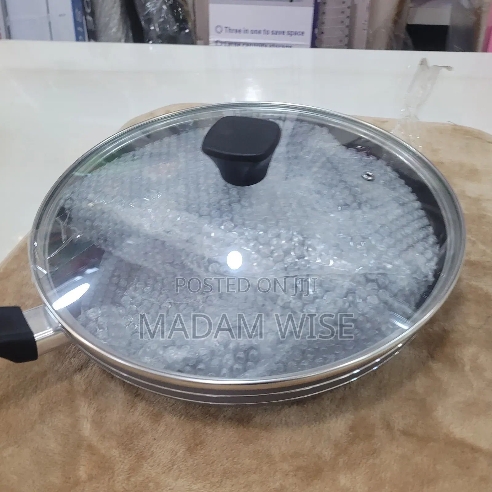 High Quality Frying Pan. Non-Stick Dyflon Coating(Master Chef)