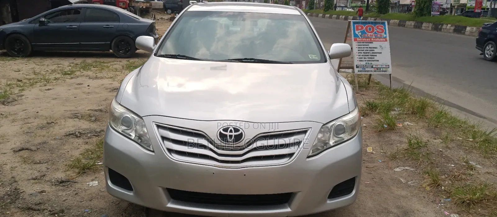 Toyota Camry LE 4dr Sedan (2.5L 4cyl 6A) 2011 Silver