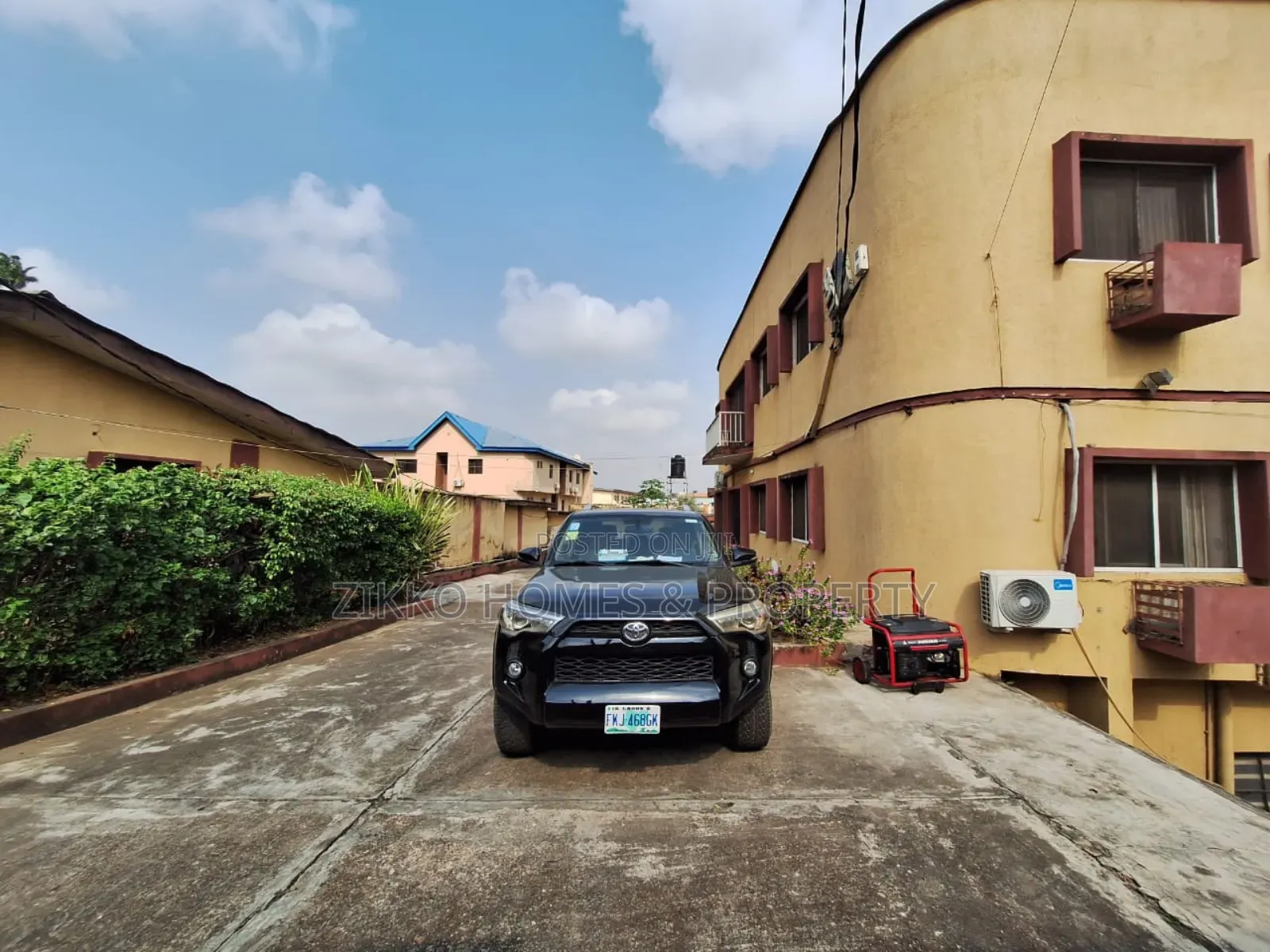 3bdrm Block of Flats in Allen Avenue for sale