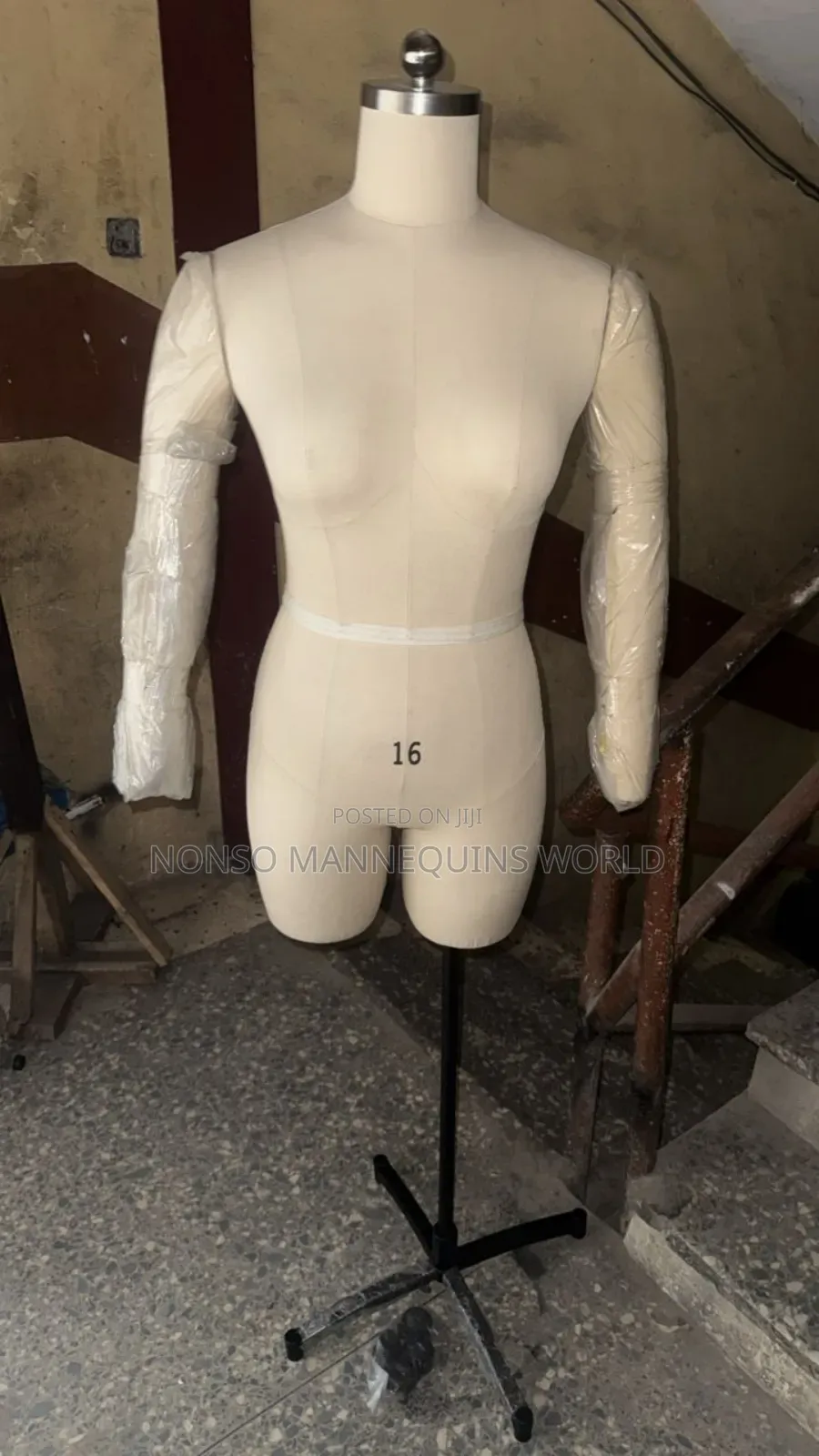 Fully Pinnable Female Size 16 Bodyform With Detachable Arms