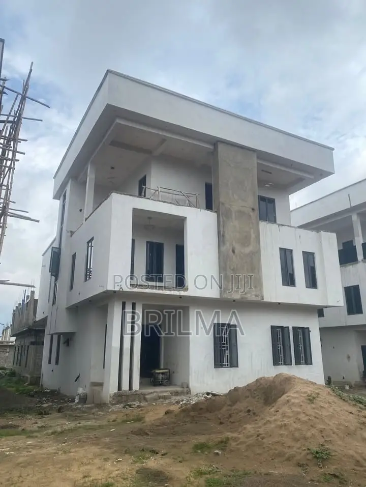 6bdrm Duplex in Jabi for sale