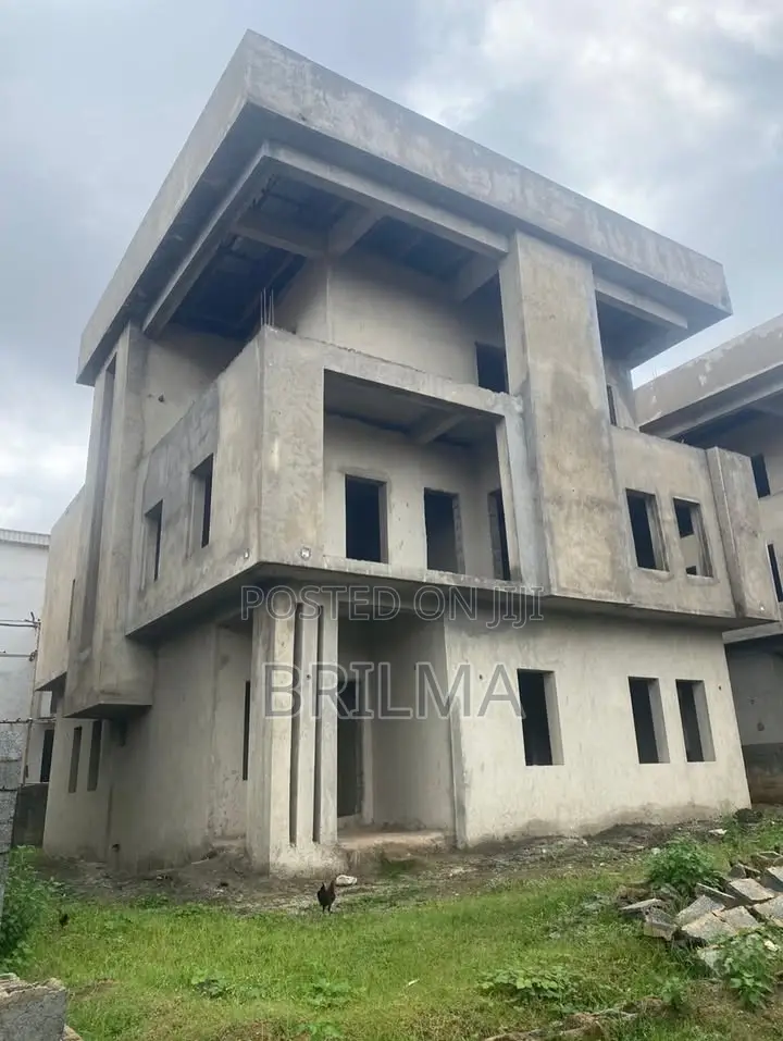 6bdrm Duplex in Jabi for sale