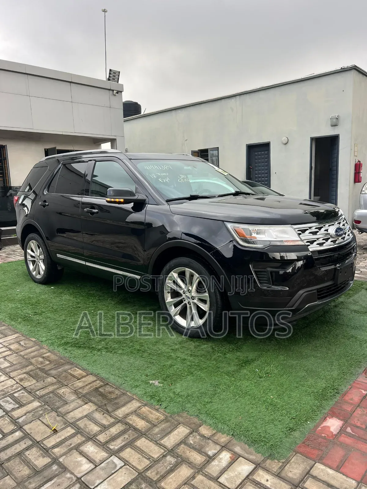 Ford Explorer XLT FWD 2018 Black