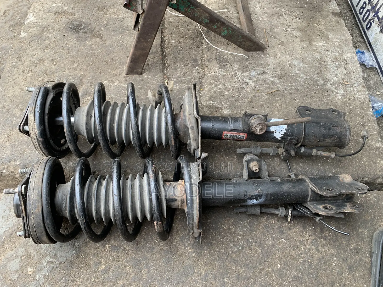 Mazda 3 Boot Front Shock 2003 2004 2005 2006