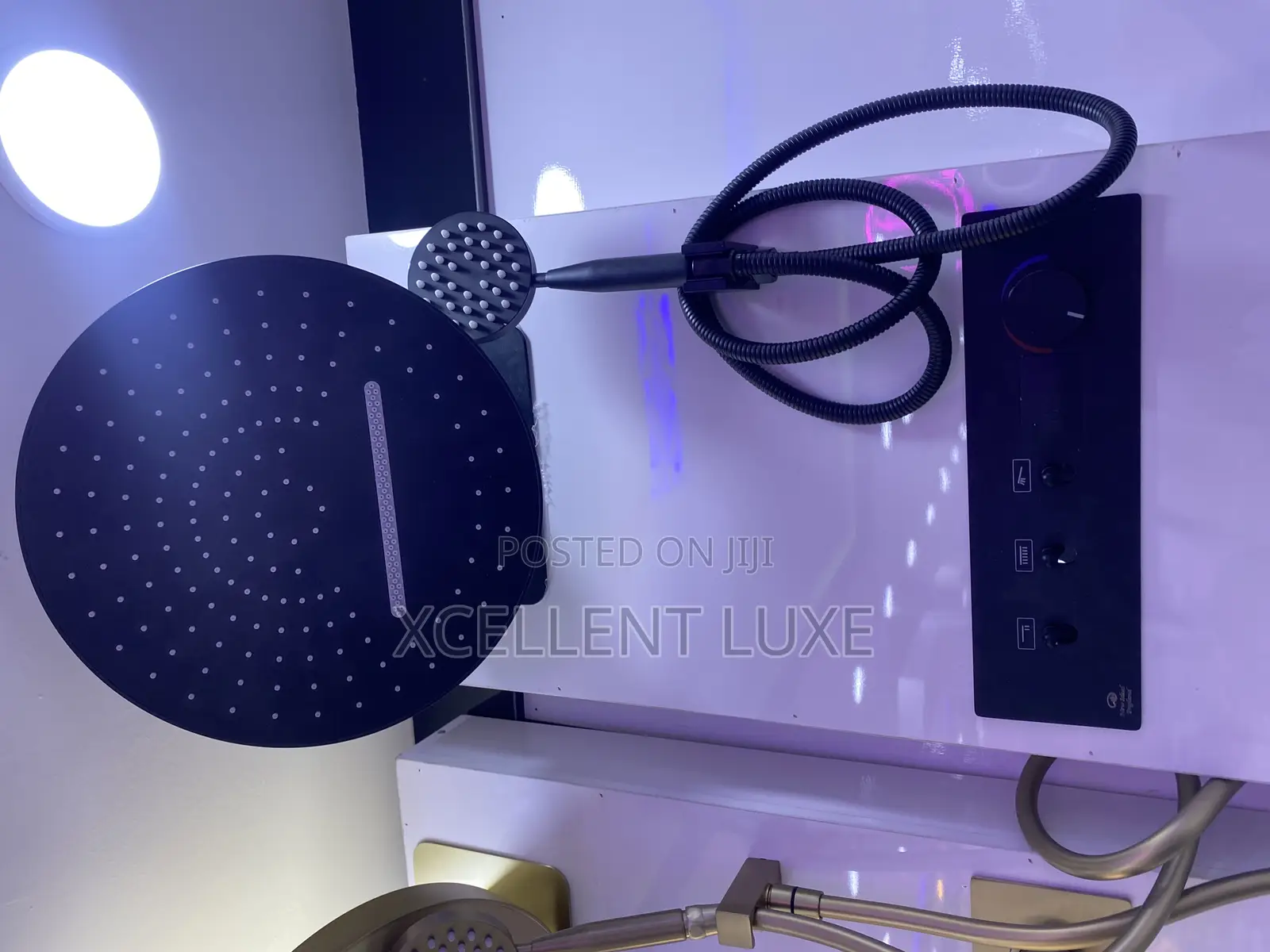Rainfinity Conduit Shower System.