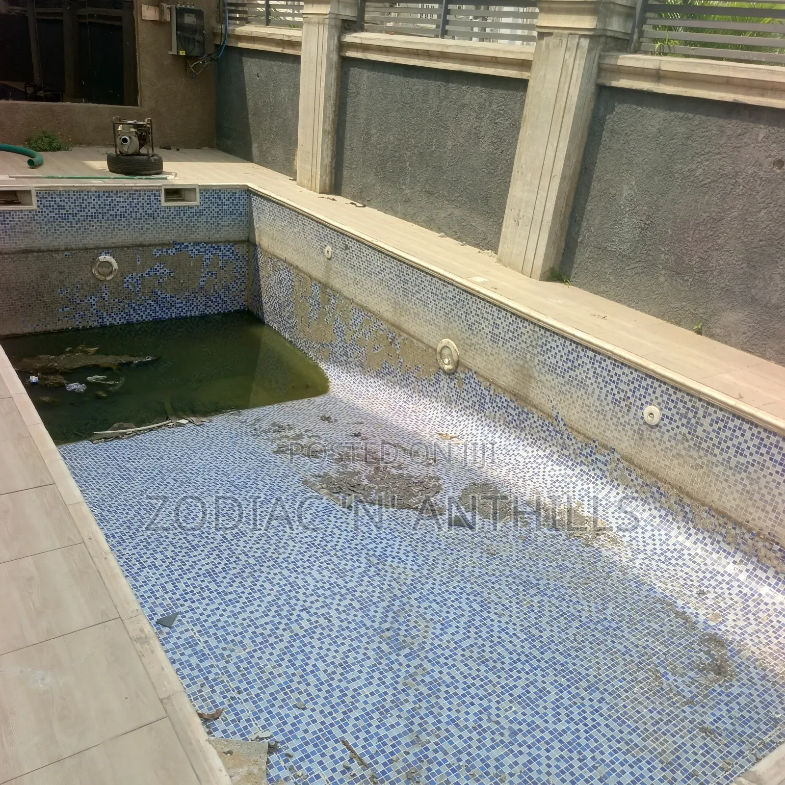 3bdrm Block of Flats in Ikeja Gra for sale