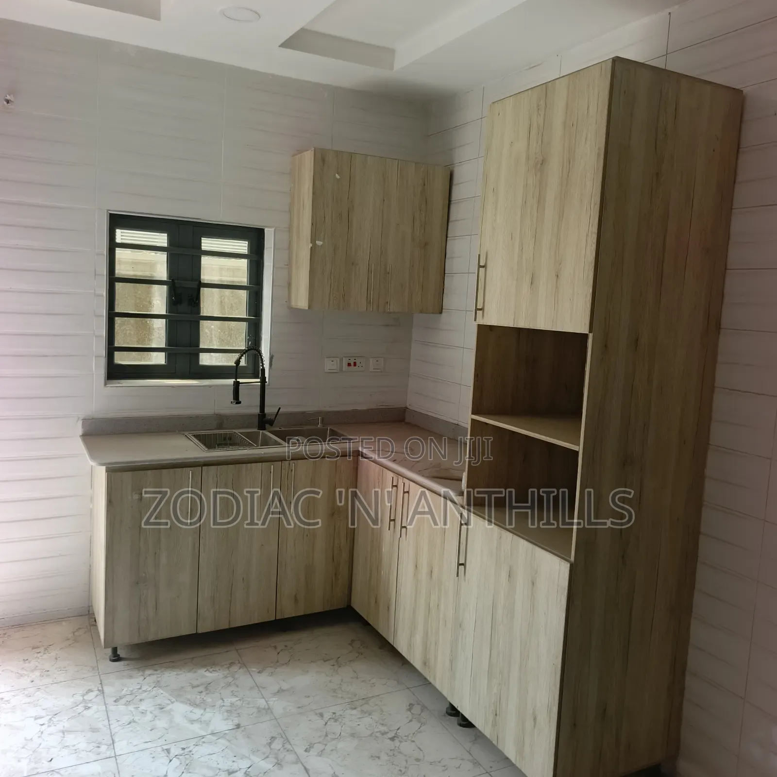 3bdrm Block of Flats in Ikeja Gra for sale