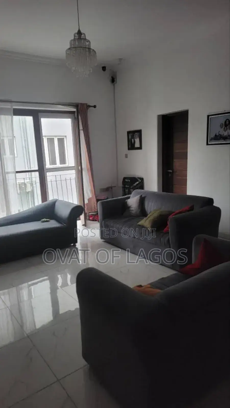 3bdrm Block of Flats in Victoria Island for sale