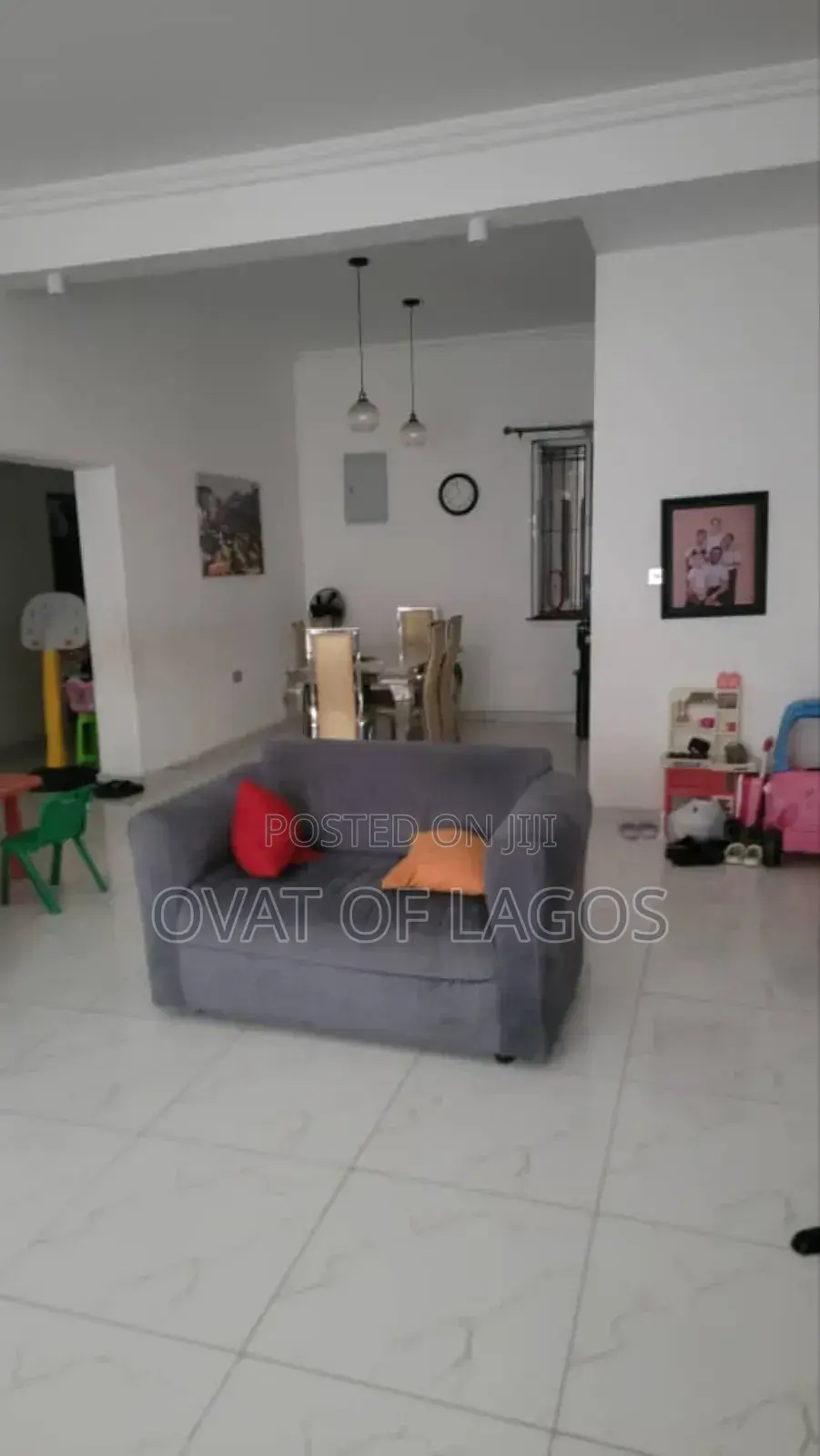 3bdrm Block of Flats in Victoria Island for sale