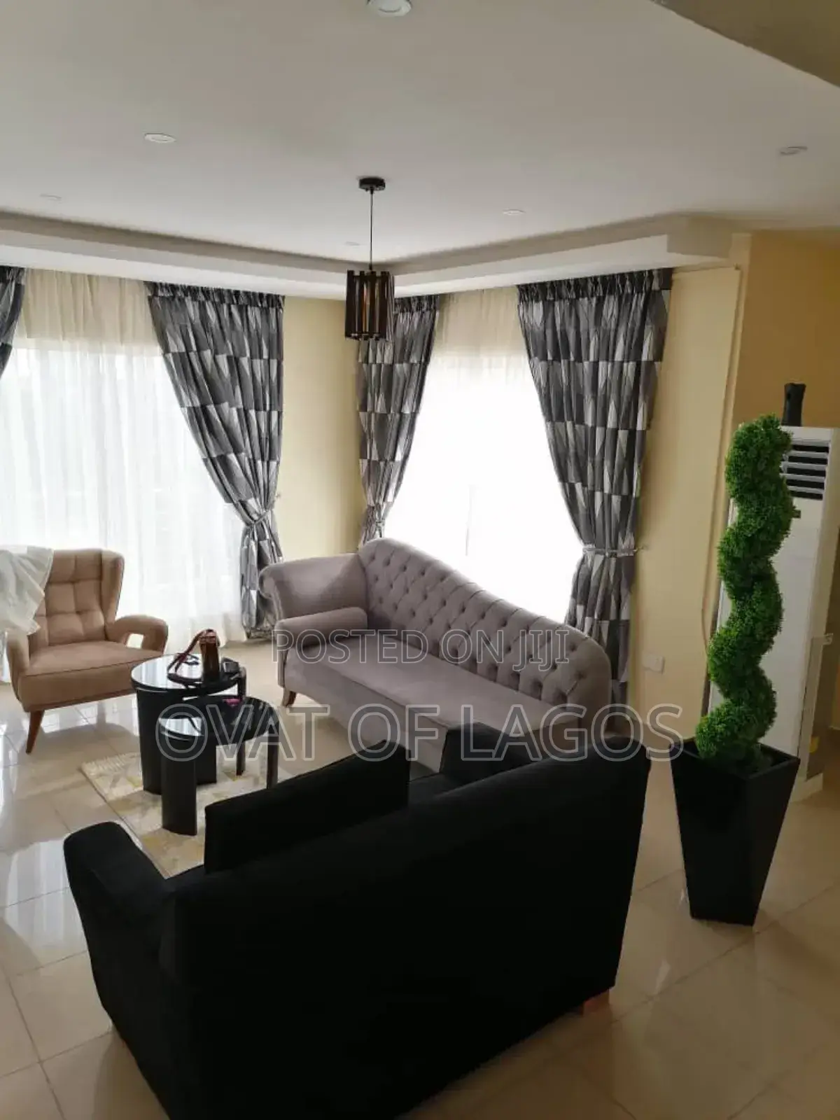 3bdrm Apartment in Lekki Phase 1 for sale