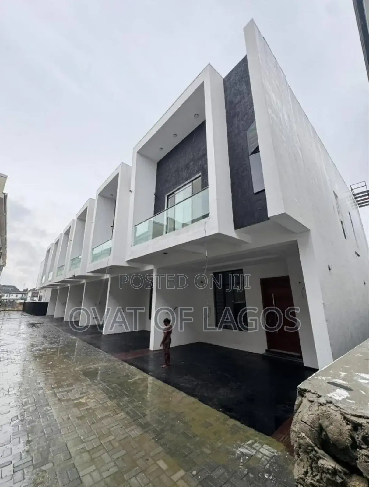 4bdrm Duplex in Ikota Lekki for sale