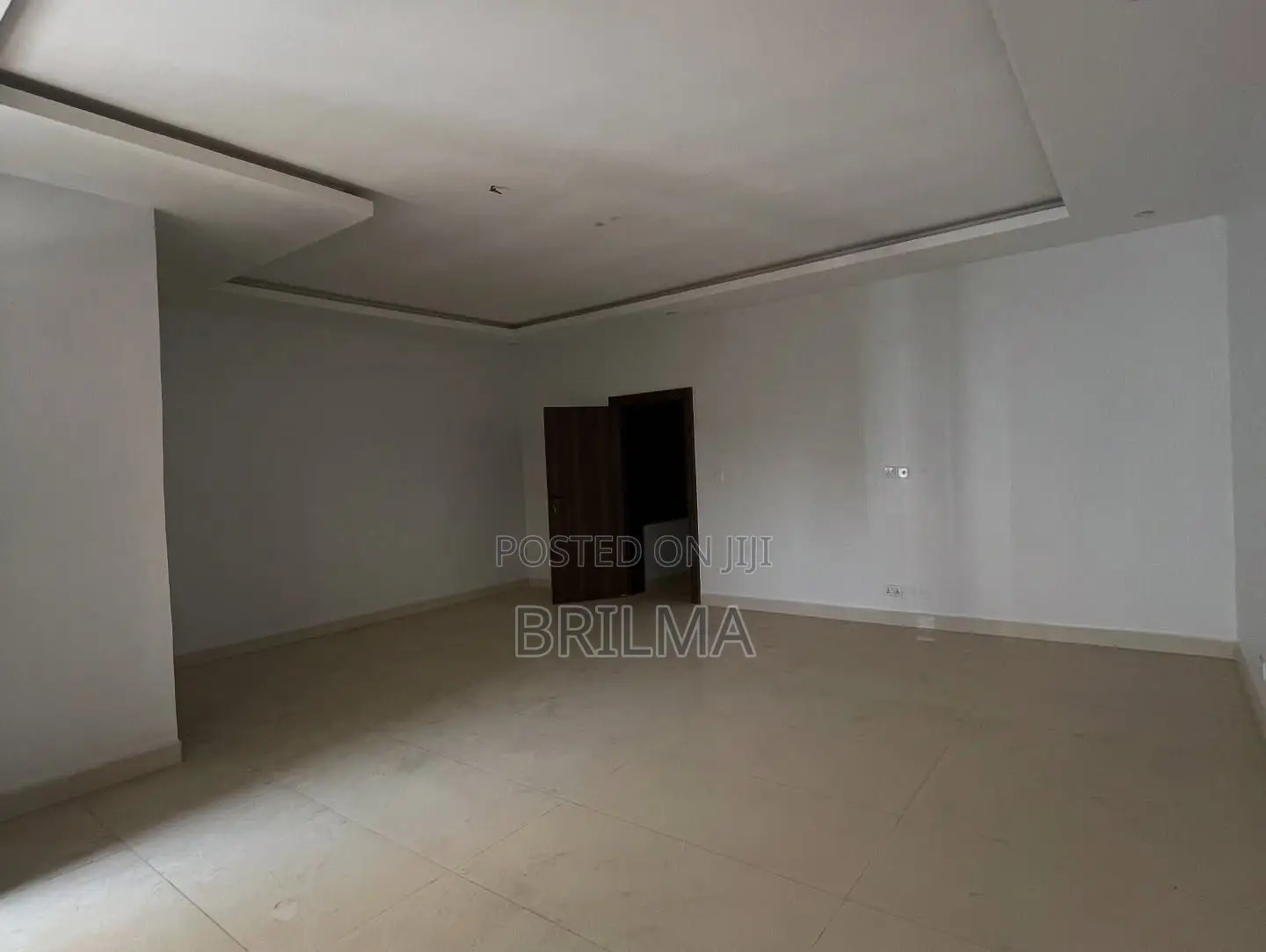4bdrm Duplex in Life Camp for sale