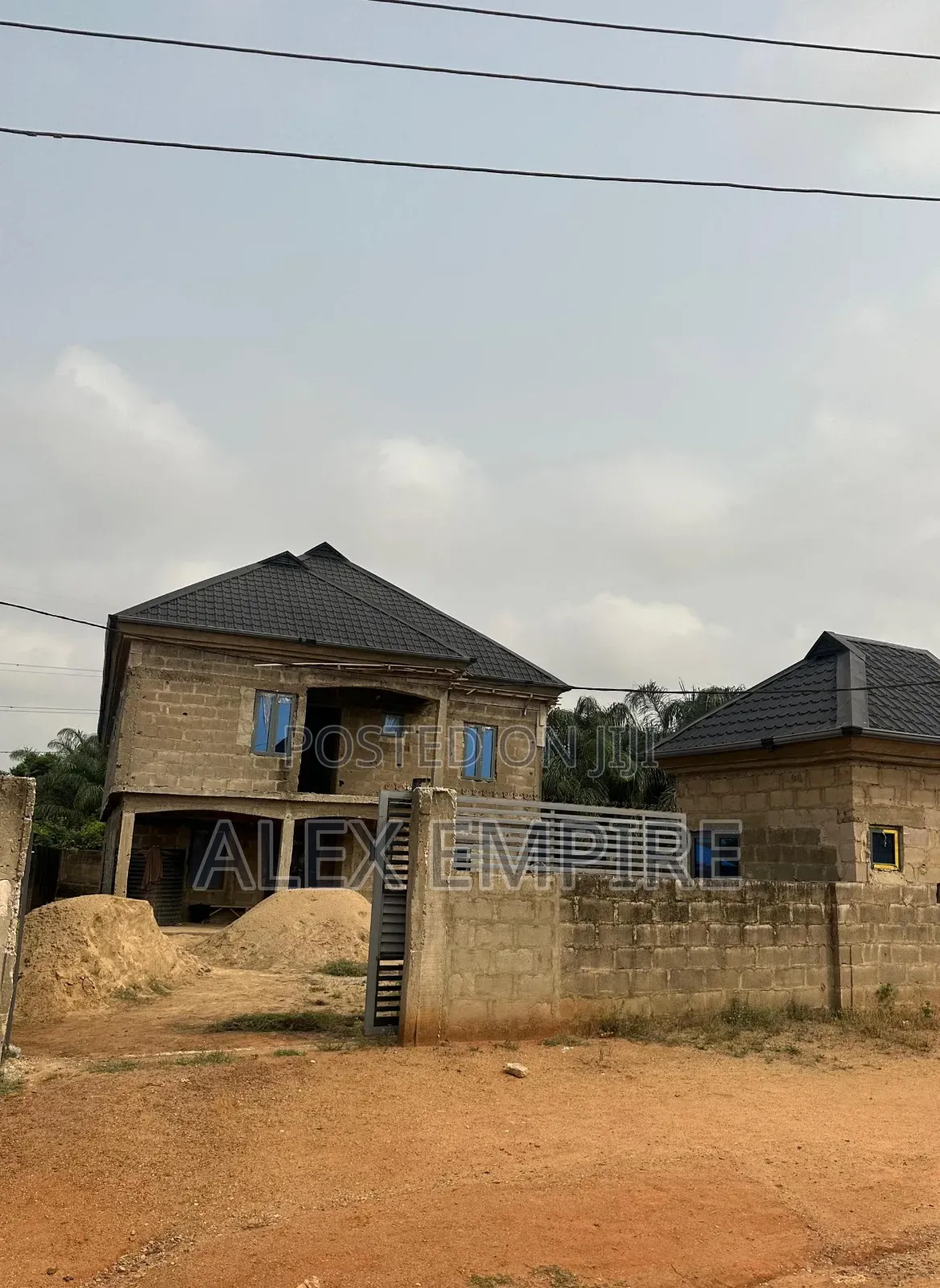 4bdrm Duplex in Obafemi-Owode for sale