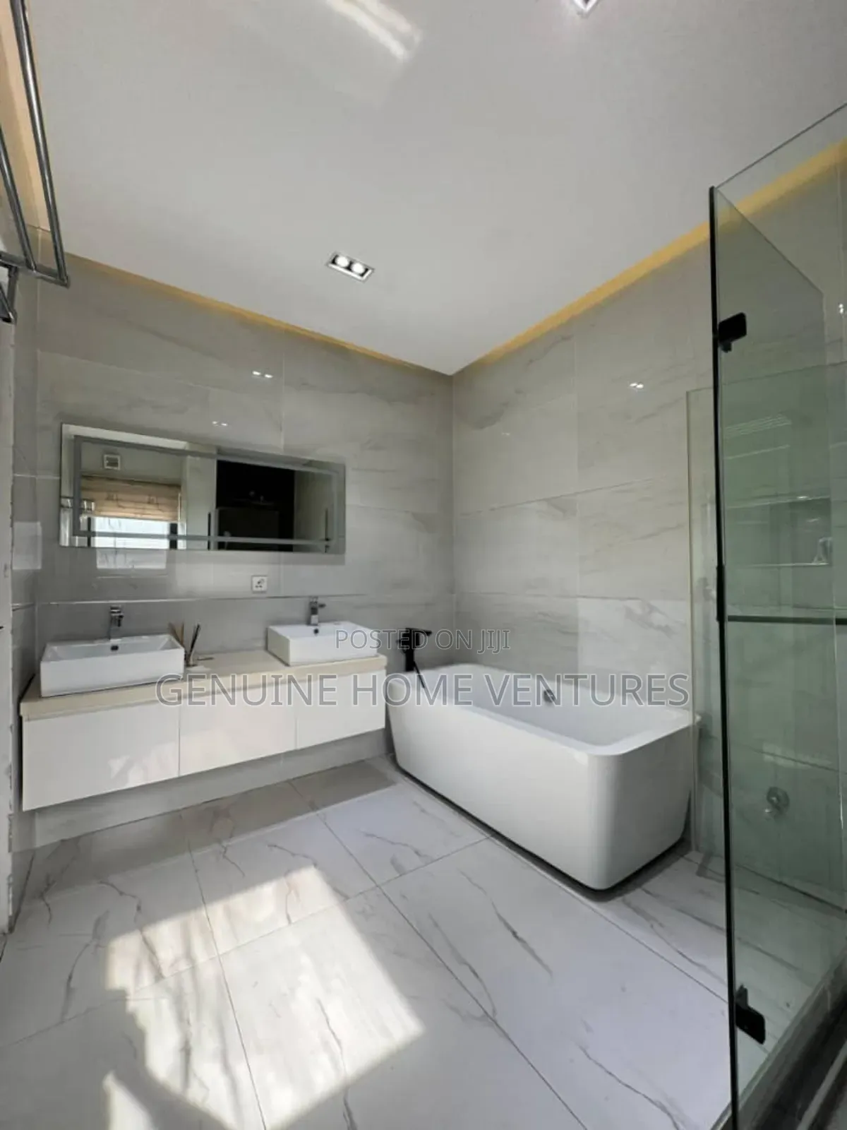 5bdrm Duplex in Old Ikoyi for sale