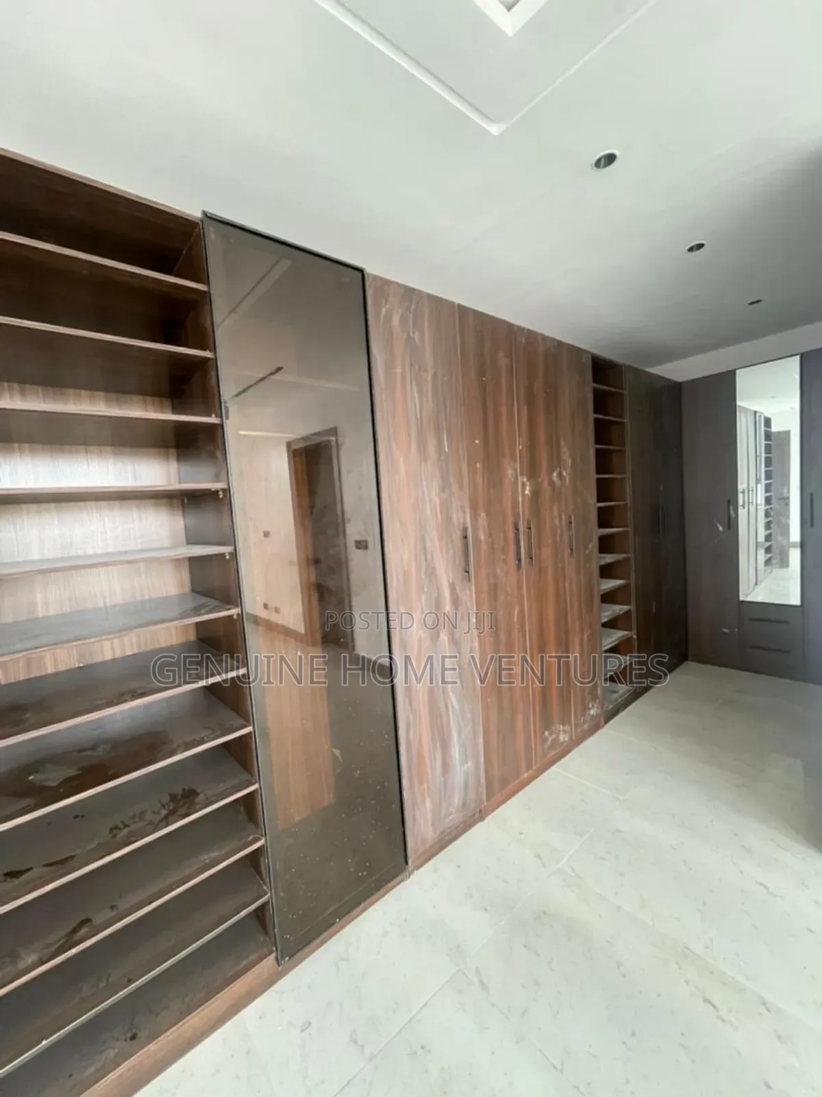 5bdrm Duplex in Lekki Phase One for sale