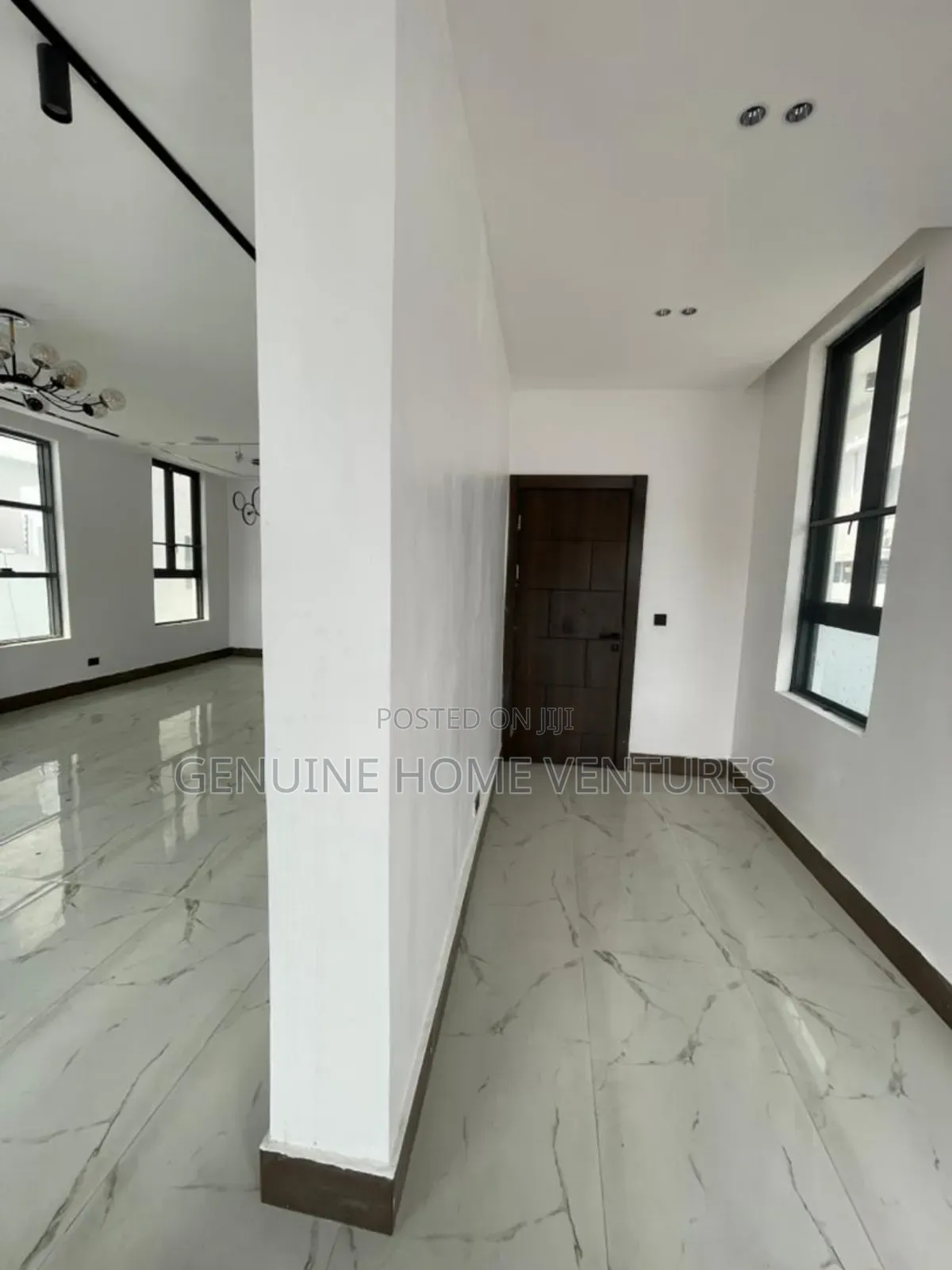 5bdrm Duplex in Lekki Phase One for sale
