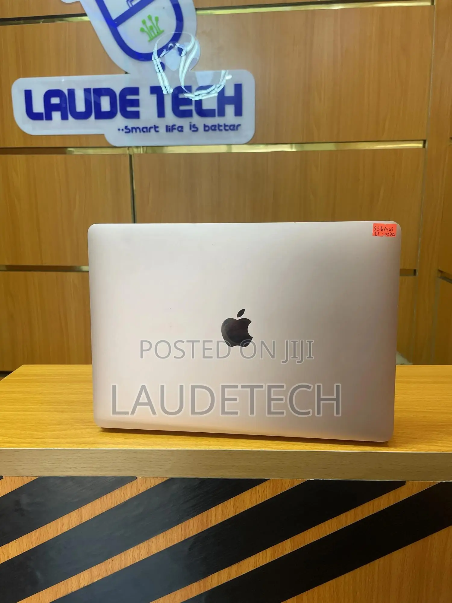 Laptop Apple MacBook Air 2020 8GB Intel Core i3 SSD 256GB