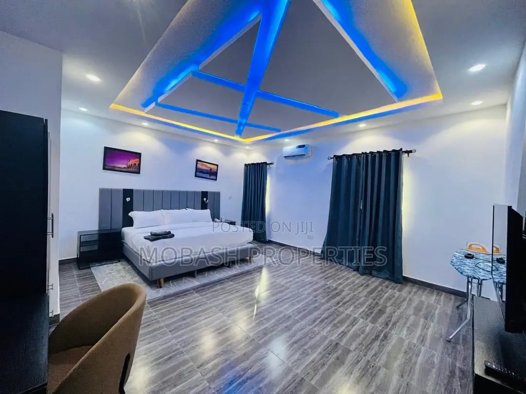 Service Apartment