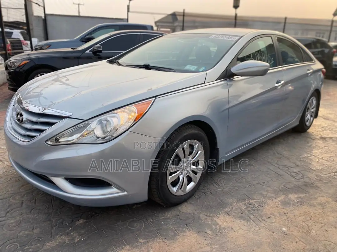 Hyundai Sonata SE Sedan FWD (2.4L 4cyl 6A) 2011 Blue