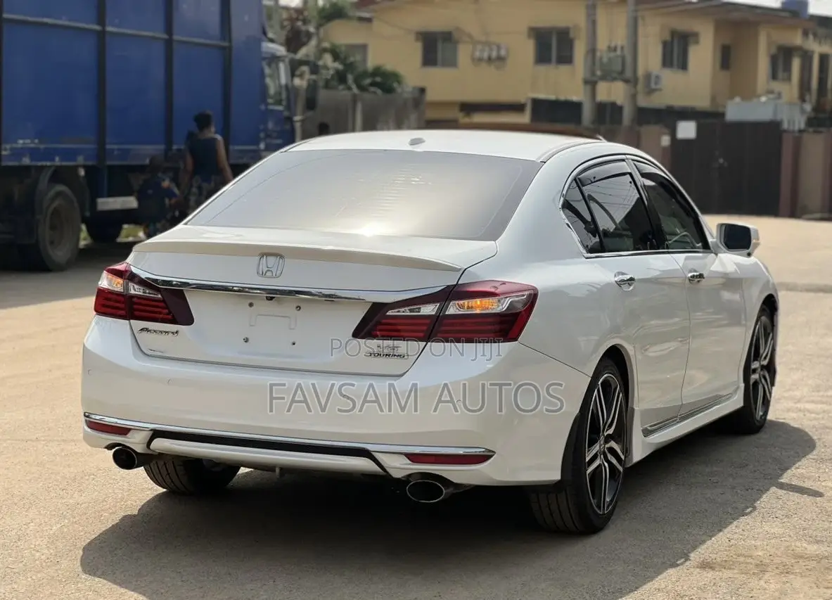 Honda Accord 2017 White