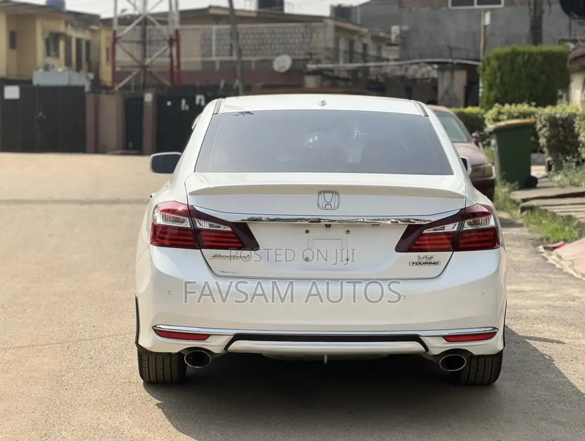 Honda Accord 2017 White