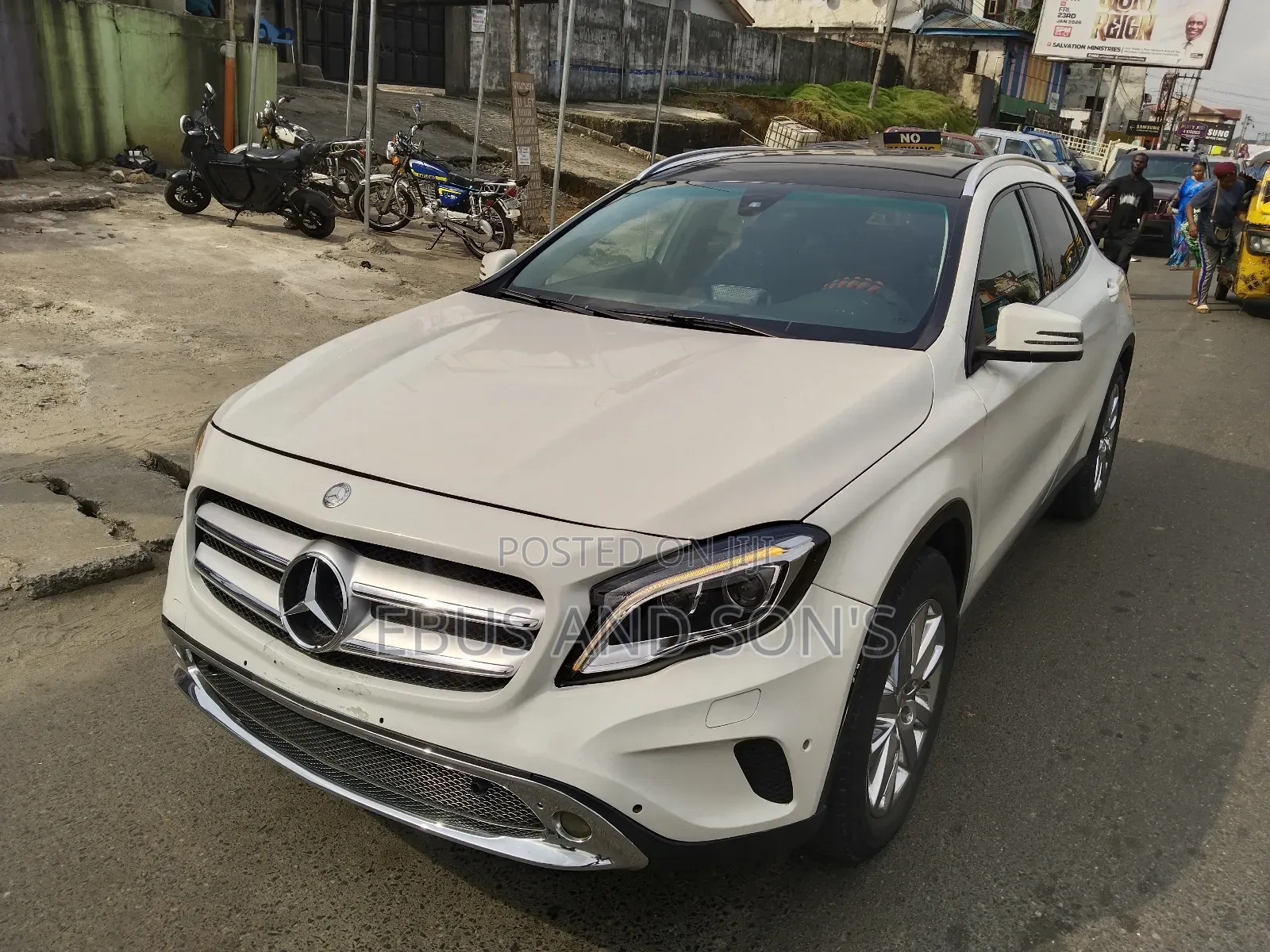 Mercedes-Benz GLA 250 2015 White