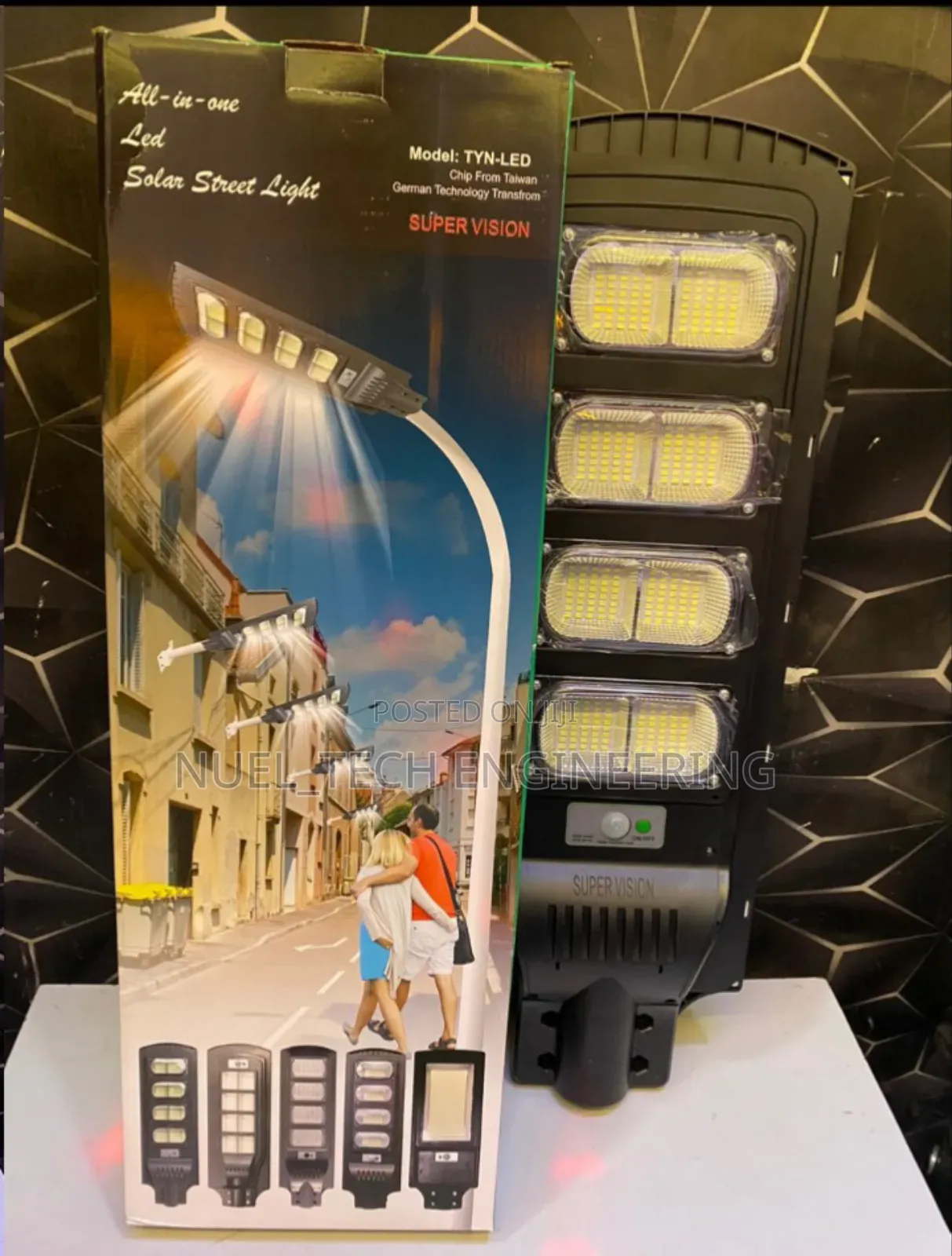 8 Eye Solar Street Light With Sensor And Remote Control