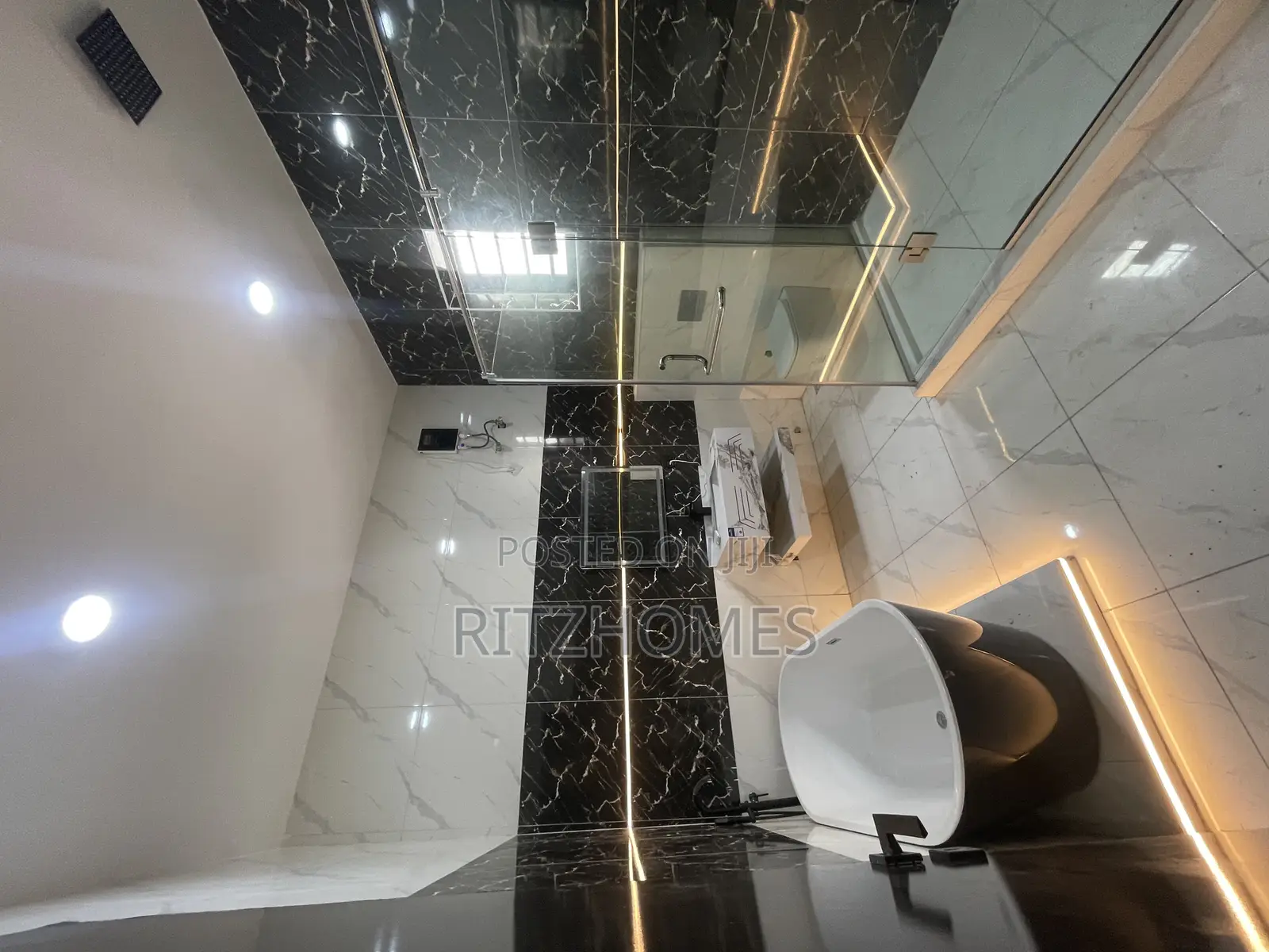 5bdrm Duplex in Lekki for sale