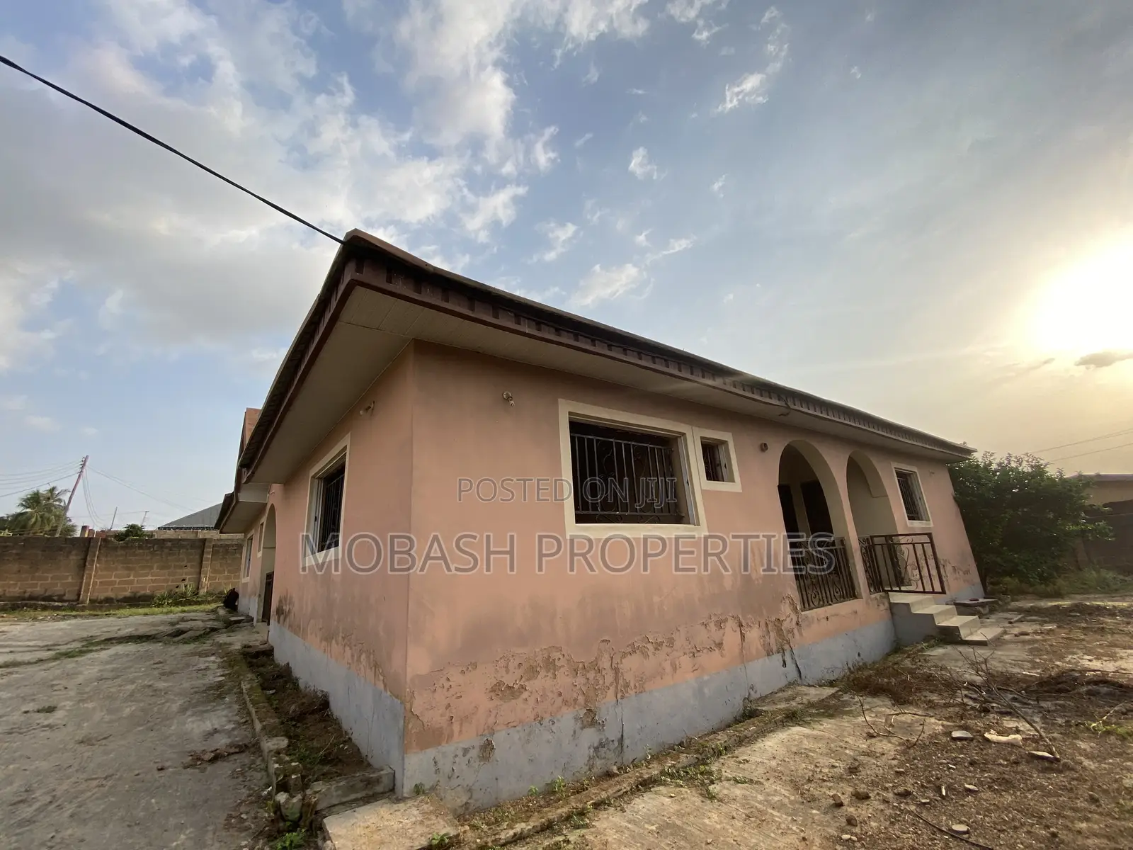 3bdrm Bungalow in Apata Ibadan for sale