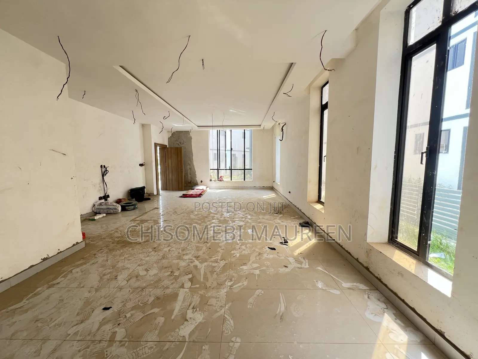 6bdrm Duplex in Mabushi for sale
