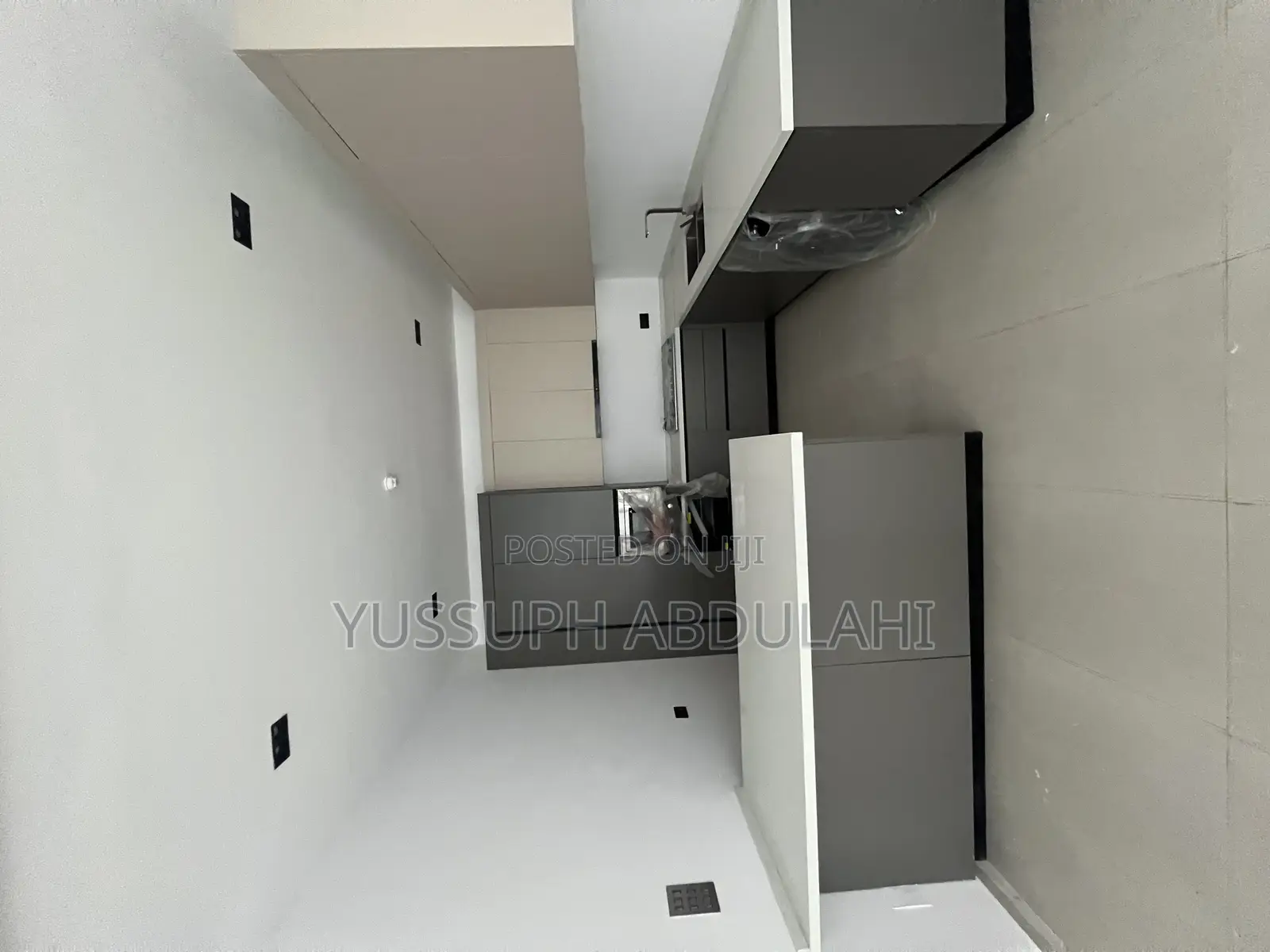 2bdrm Apartment in Lekki Phase1 for sale