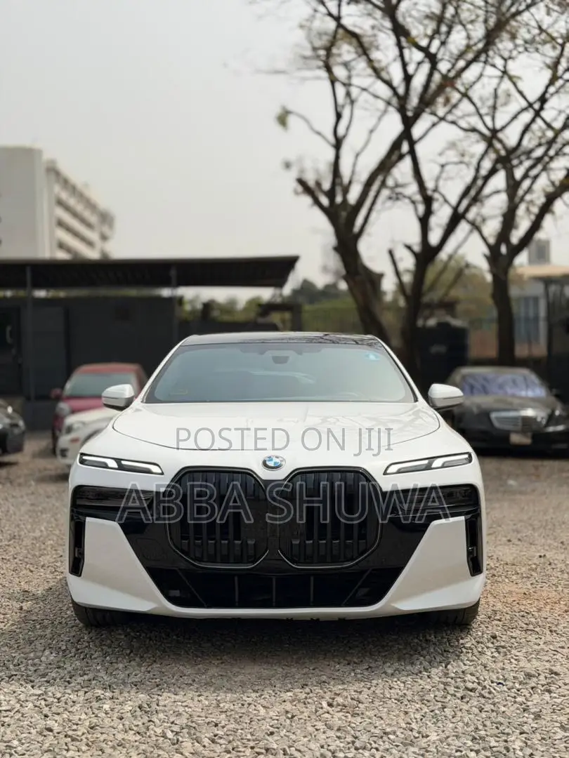 BMW 740 740i Sedan 2025 White