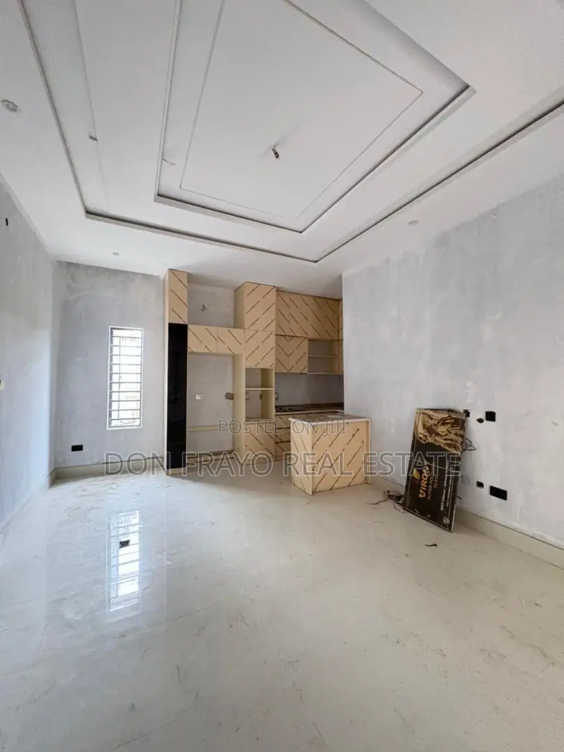 2bdrm Apartment in Old Bodija Estate for sale