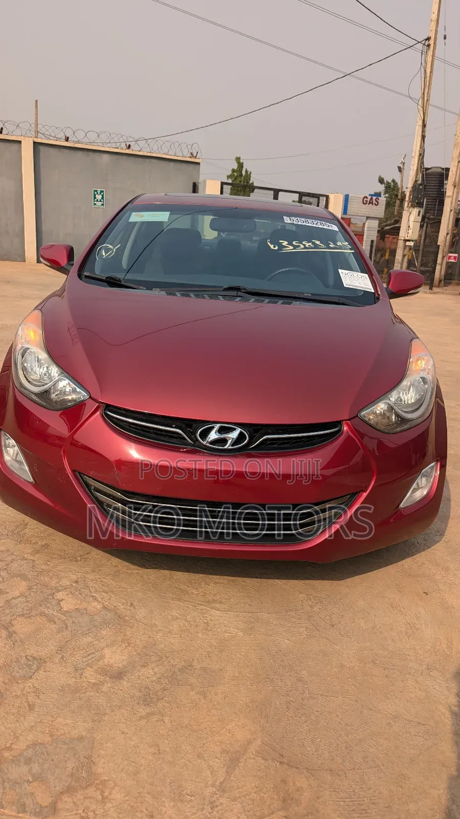 Hyundai Elantra Limited Sedan FWD (1.8L 4cyl 6A) 2013 Red