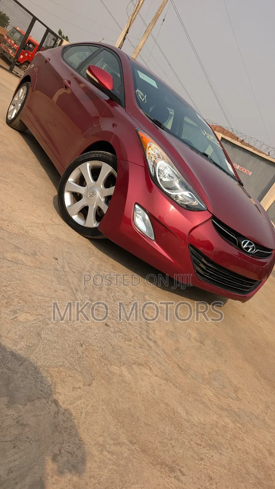 Hyundai Elantra Limited Sedan FWD (1.8L 4cyl 6A) 2013 Red
