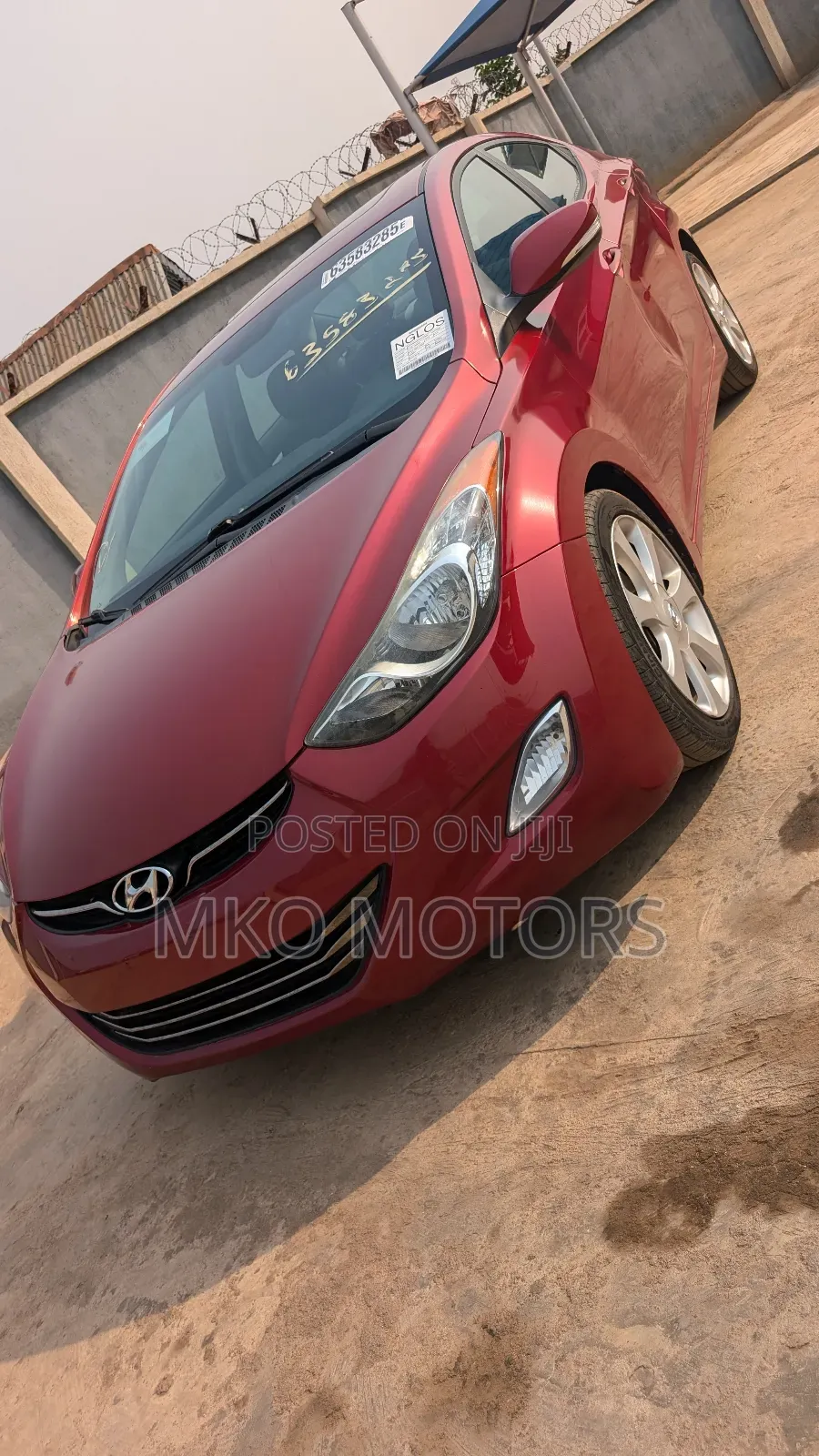 Hyundai Elantra Limited Sedan FWD (1.8L 4cyl 6A) 2013 Red