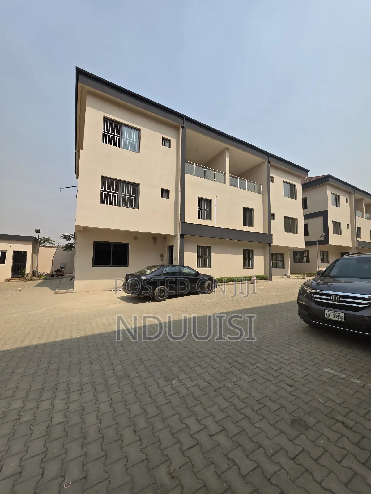 5bdrm Duplex in Mabushi for sale