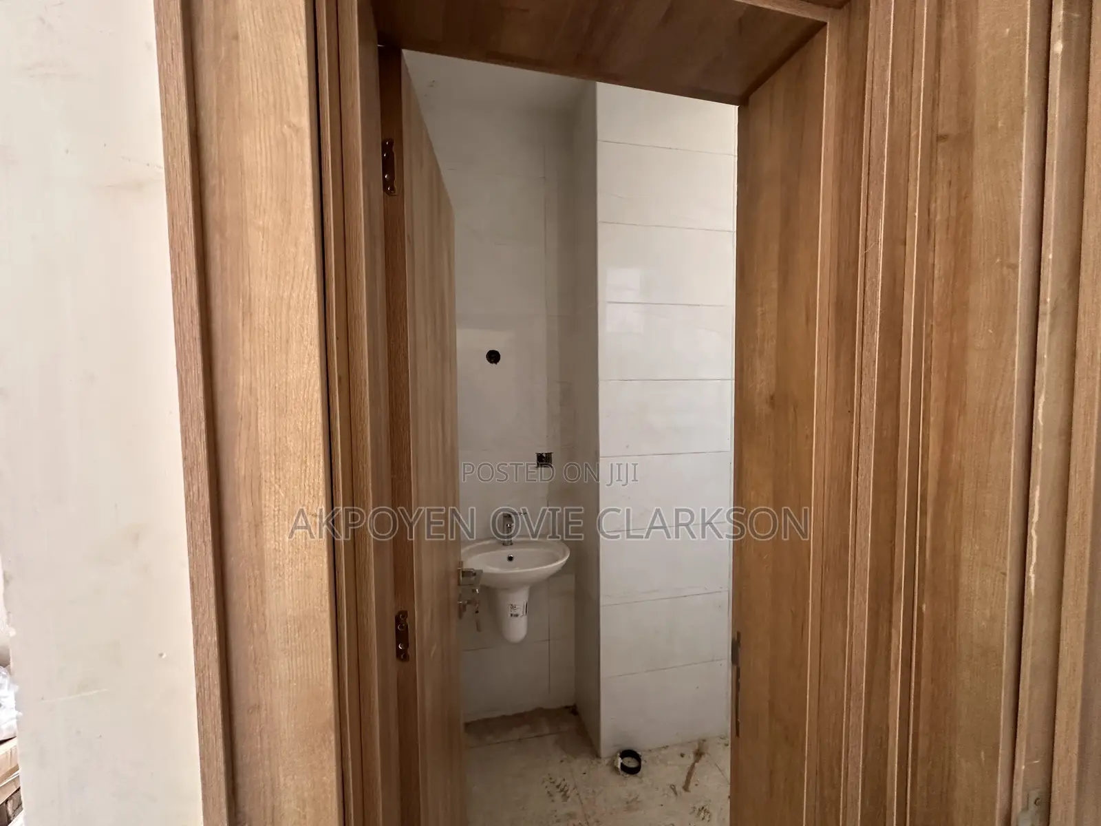 6bdrm Duplex in Mabushi for sale